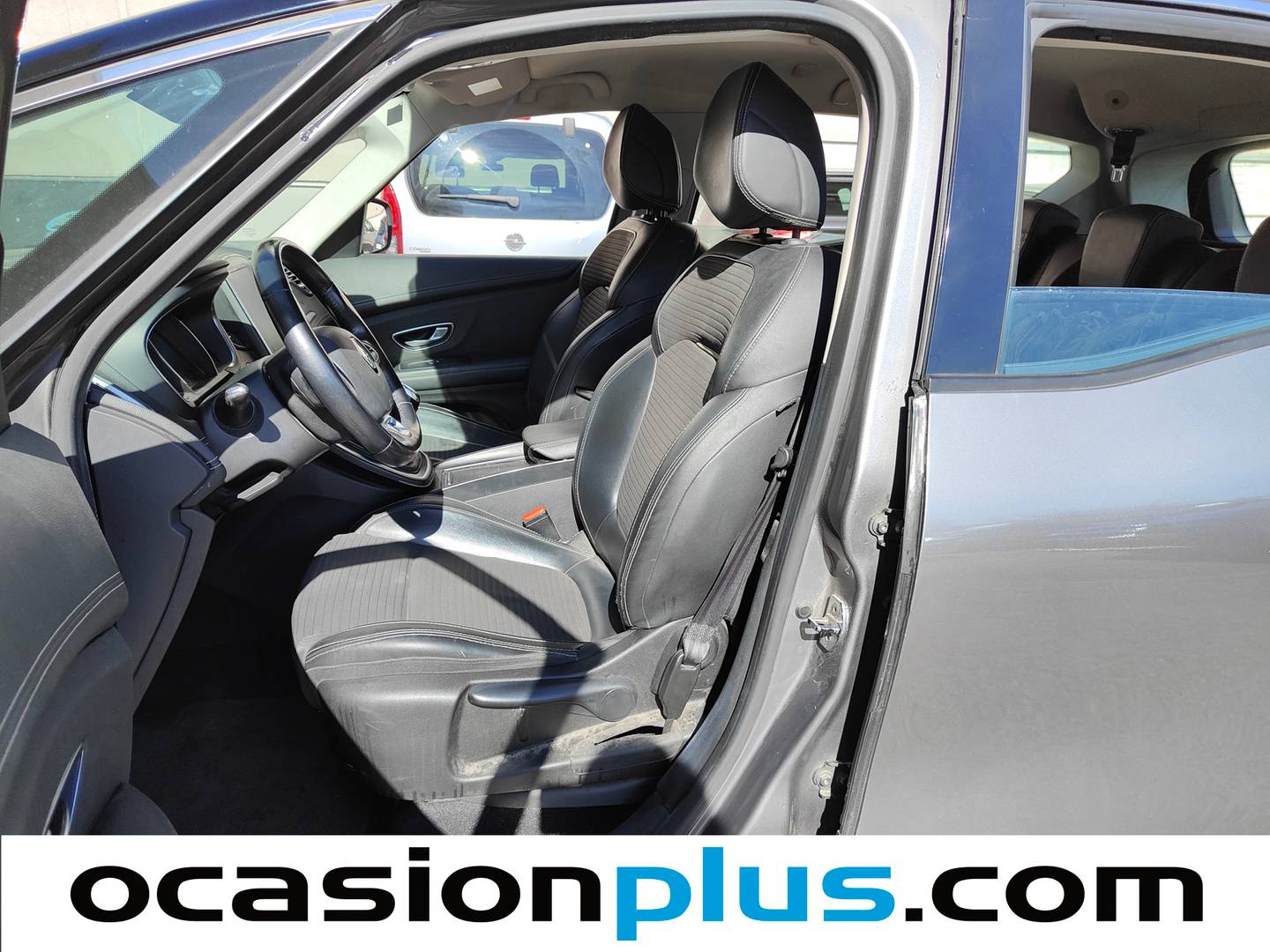 Foto asientos delanteros Renault Scénic Renault Scenic Zen Energy TCe (130 CV)