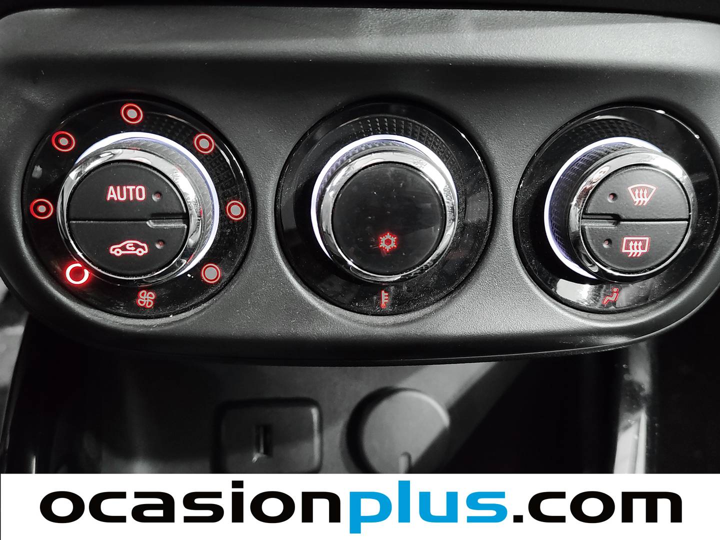 Foto Opel Adam Opel Adam 1.4 XER Slam (100 CV)