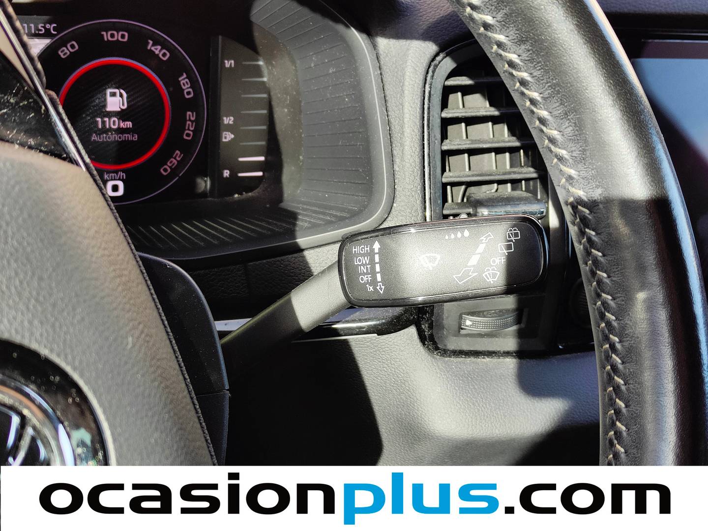 Foto Skoda Karoq Skoda Karoq 1.5 TSI ACT Sportline DSG (150 CV)