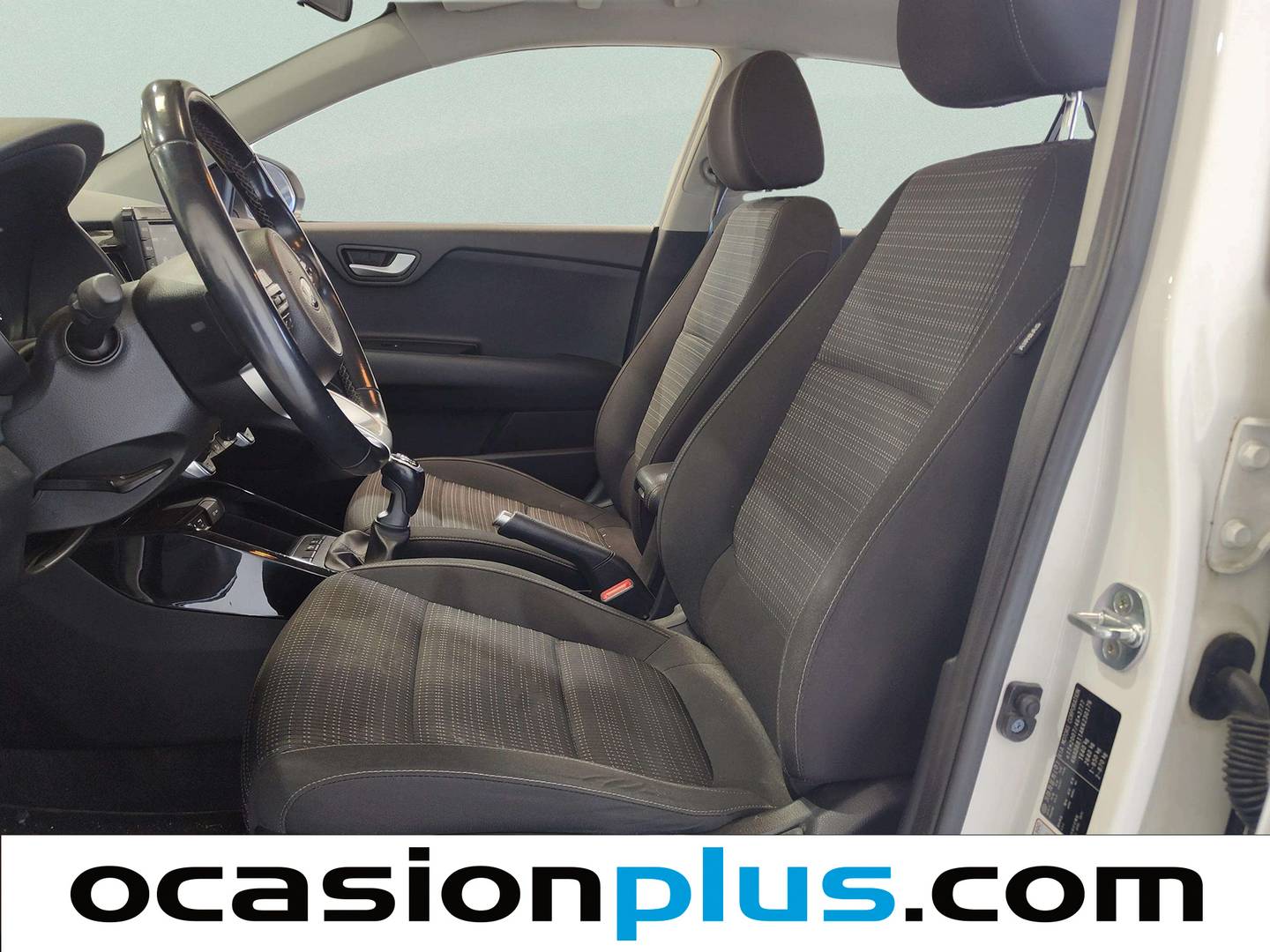 Foto asientos delanteros KIA Stonic KIA Stonic 1.0 T-GDi Drive (100 CV)