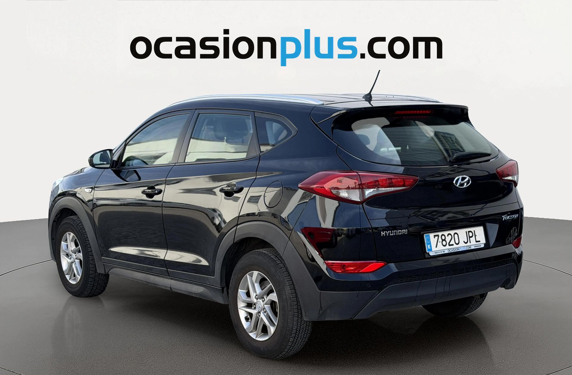 Hyundai Tucson 1.7 CRDi BlueDrive Essence 4x2 - foto 3