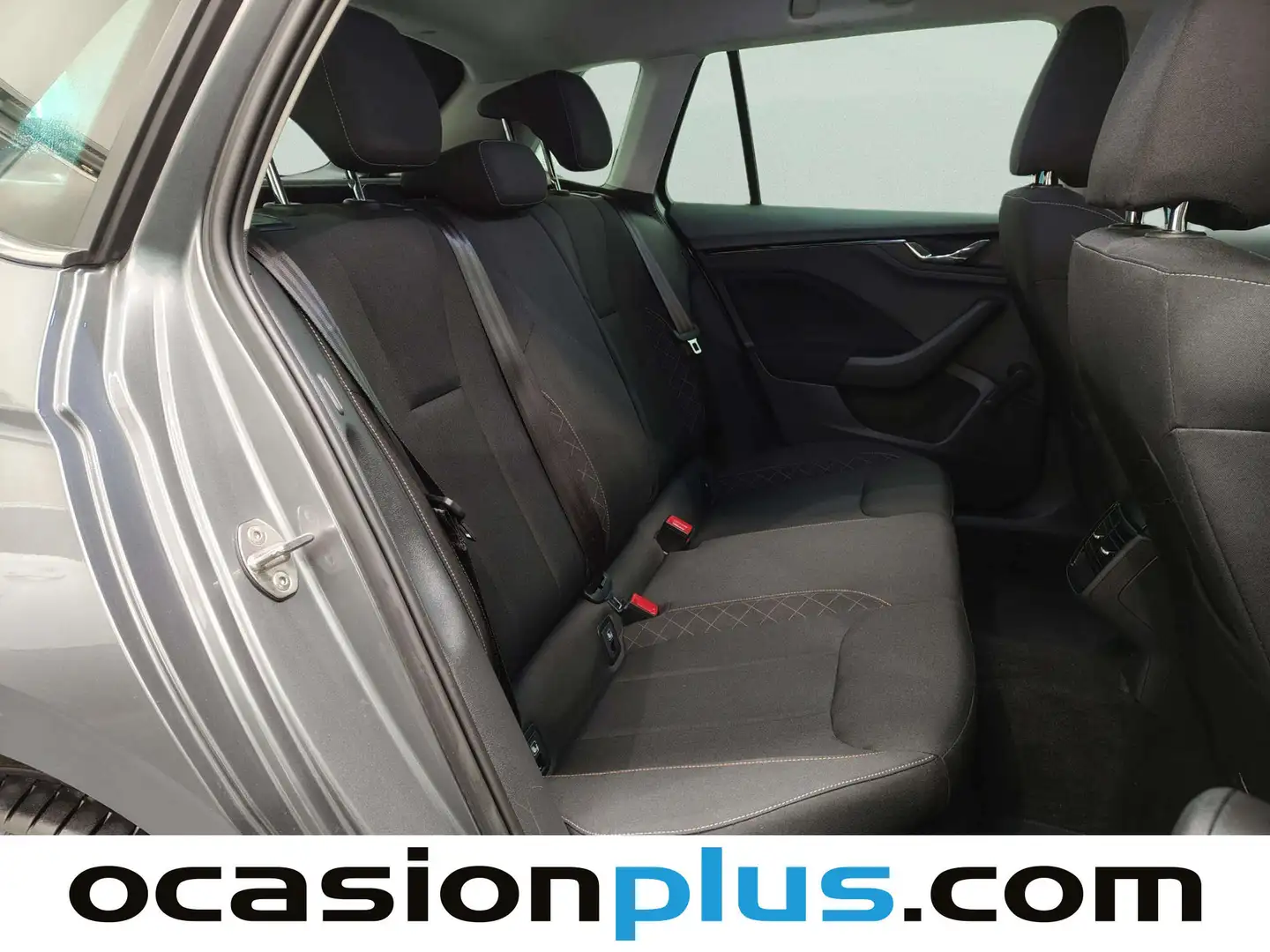 Foto Skoda Kamiq Skoda Kamiq 1.0 TSI Emotion (95 CV)