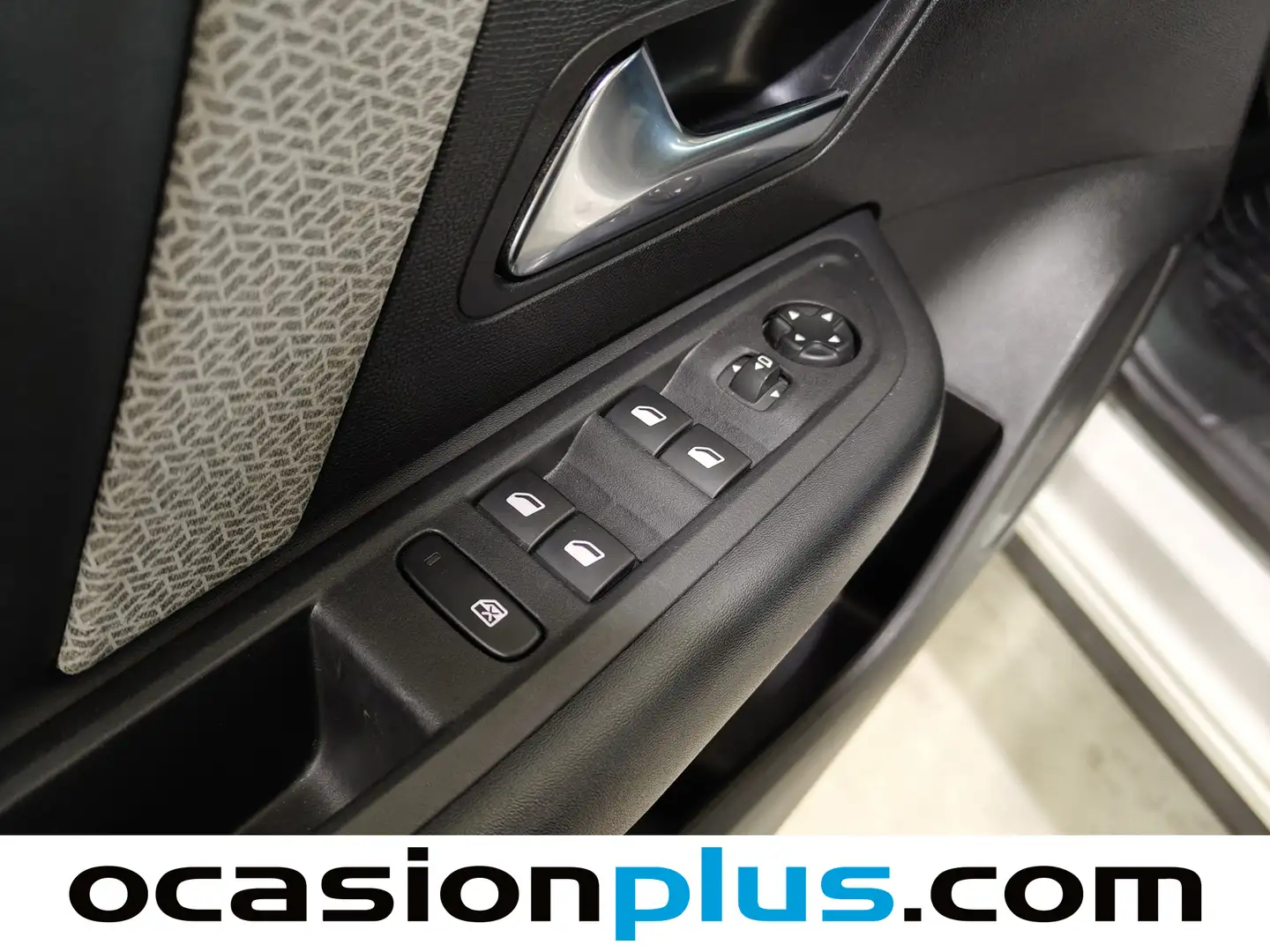 Foto Citroën C4 Citroen C4 PureTech 130 S&S 6v Feel Pack (130 CV)