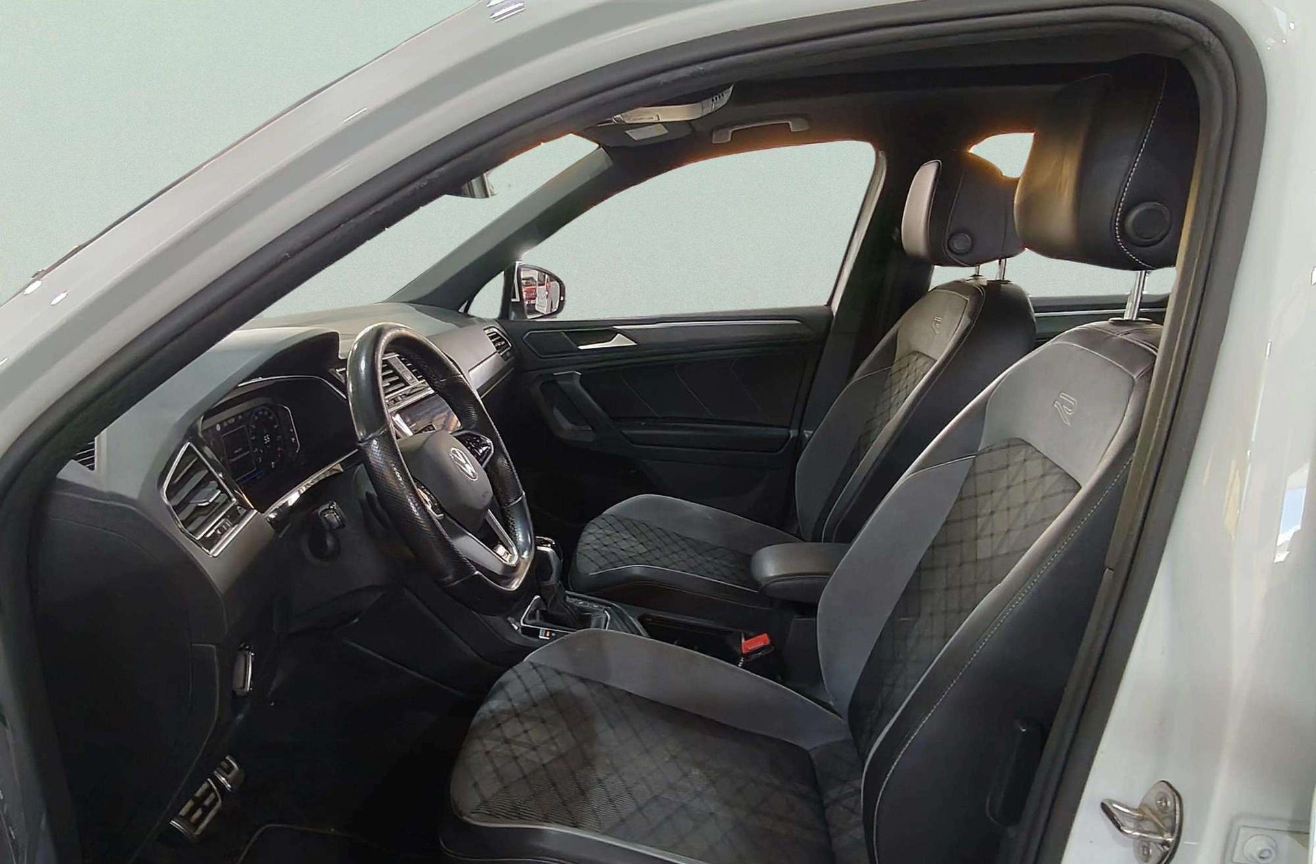 Volkswagen Tiguan R-Line 2.0 TDI DSG - foto 10