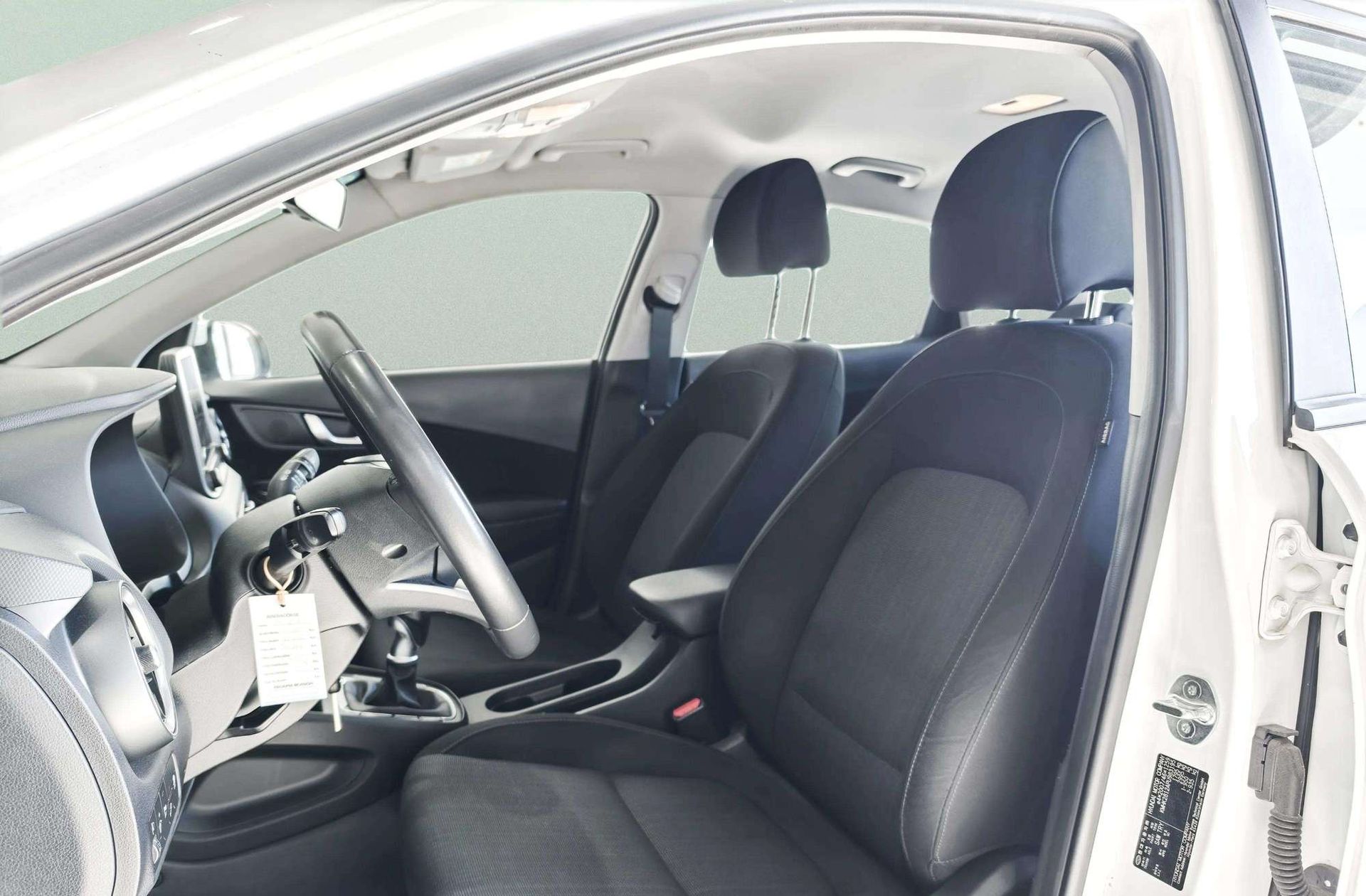 Hyundai Kona 1.0 T-GDi 48V Maxx 4x2 - foto 11