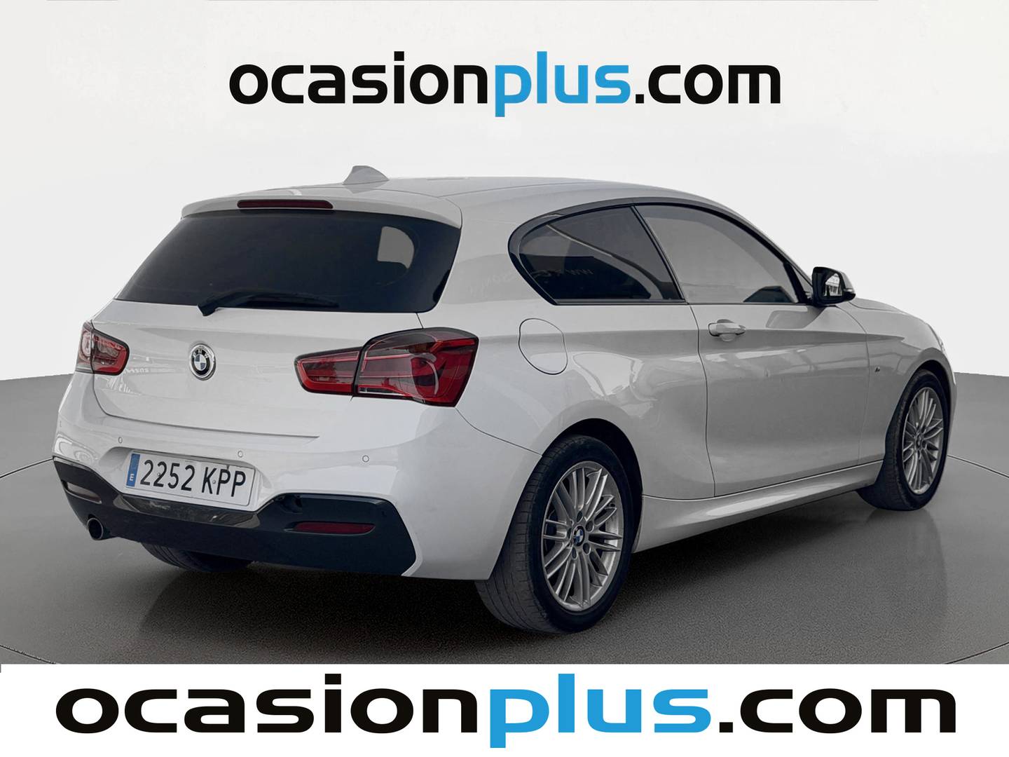 Foto trasera BMW Serie 1 BMW Serie 1 116d (116 CV) Pack M derecha