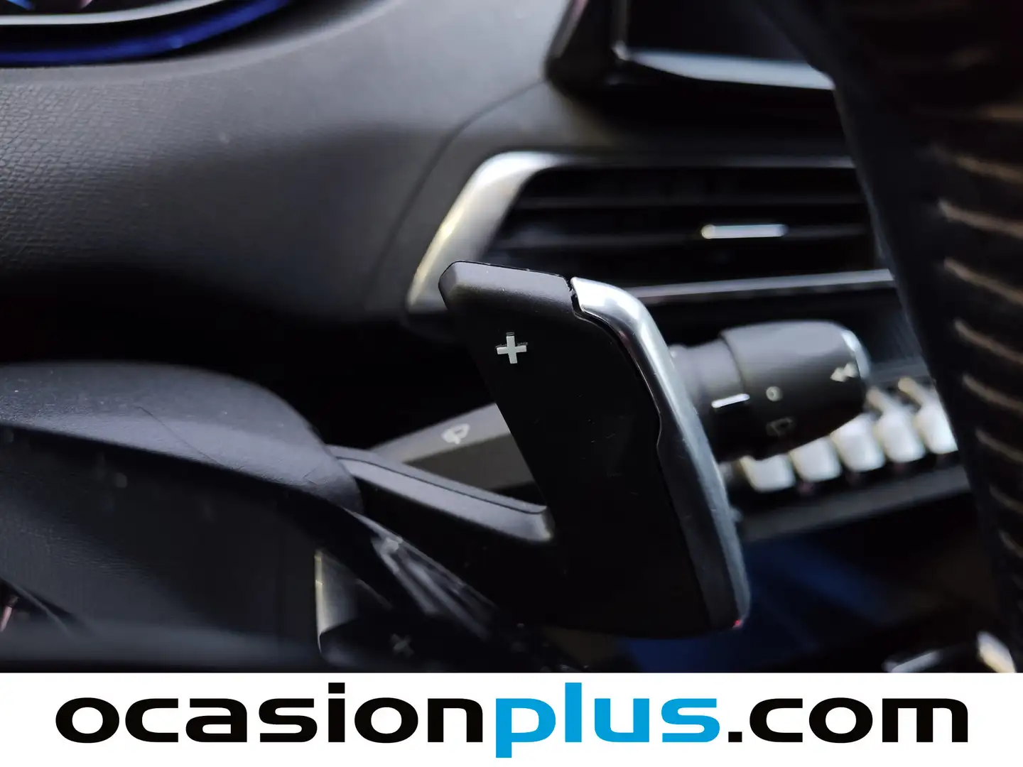 Foto Peugeot 5008 Peugeot 5008 PureTech 130 S&S Allure EAT8 (130 CV)