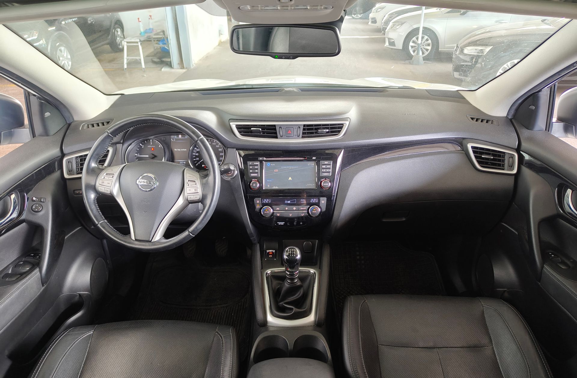 Nissan Qashqai 1.6 dCi Tekna Premium 4x2 - foto 6
