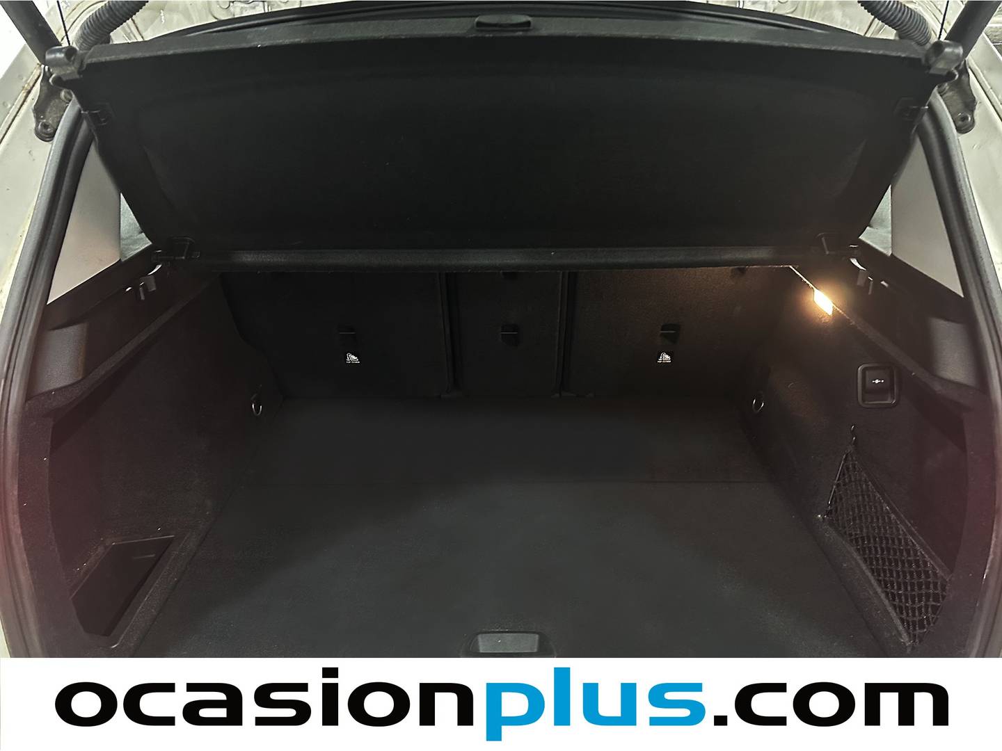 Fotos maletero BMW X1 BMW X1 sDrive18d (150 CV)