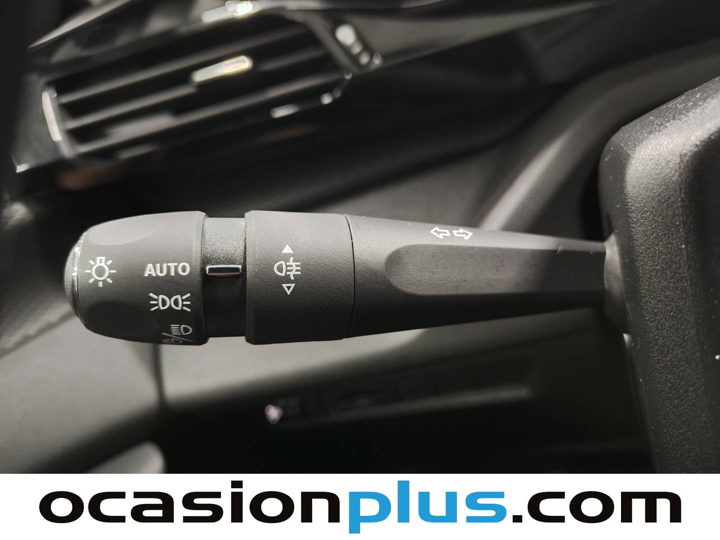 Foto Peugeot 308 Peugeot 308 PureTech 130 S&S Active Pack EAT8  (130 CV)