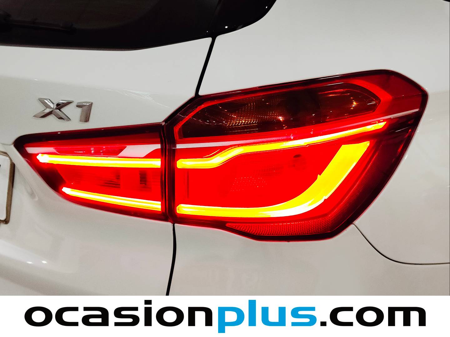 Extras del BMW X1 BMW X1 sDrive18i (140 CV)