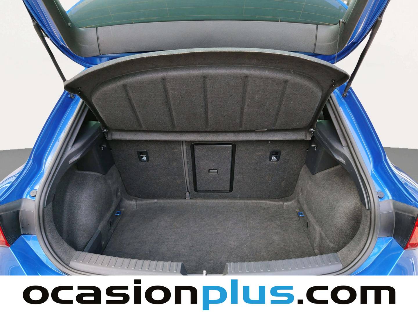 Fotos maletero Seat León Seat León 1.0 eTSI S&S FR 25 Aniversario DSG (110 CV)
