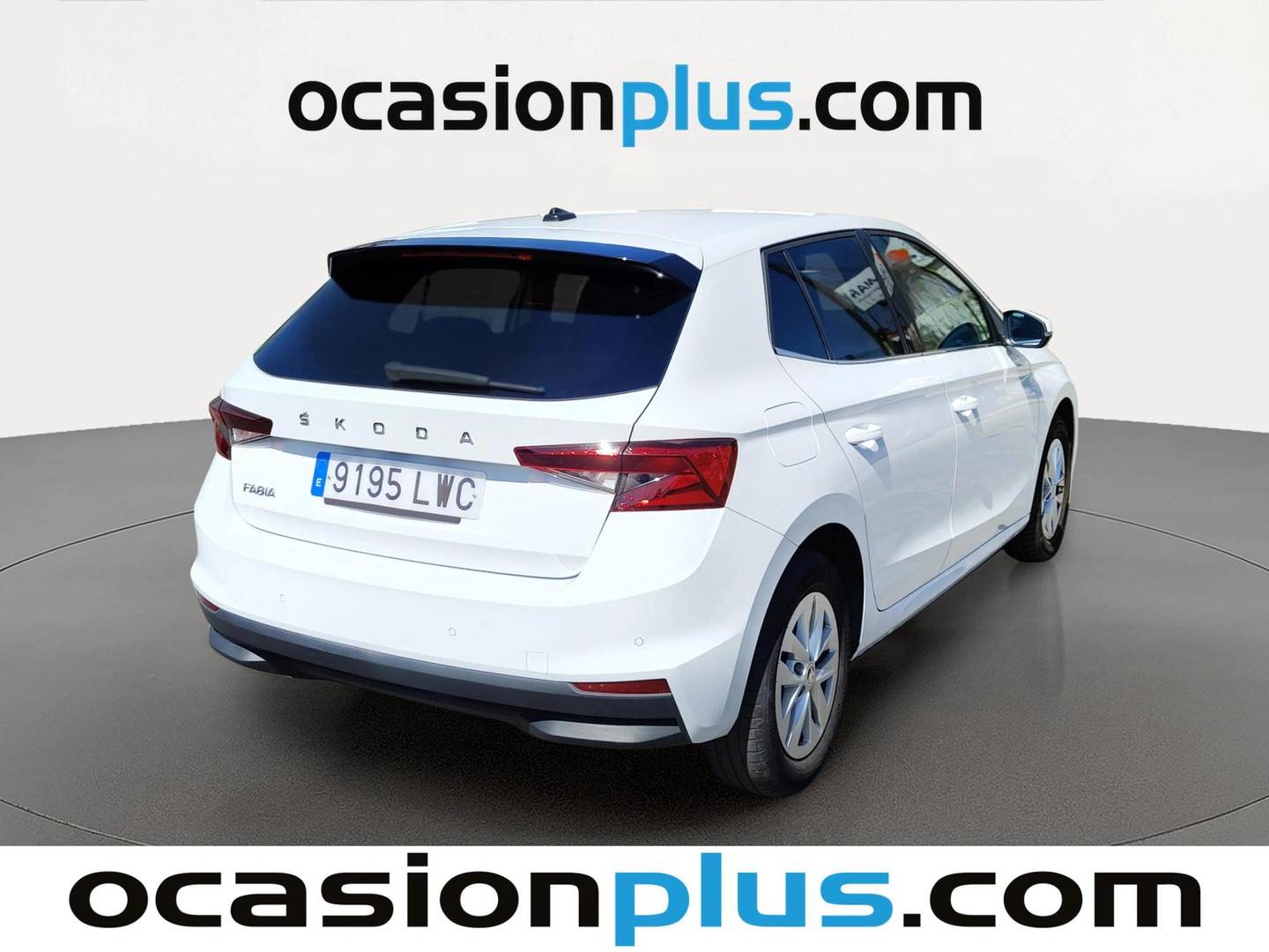 Foto trasera Skoda Fabia Skoda Fabia 1.0 TSI Ambition (95 CV) derecha