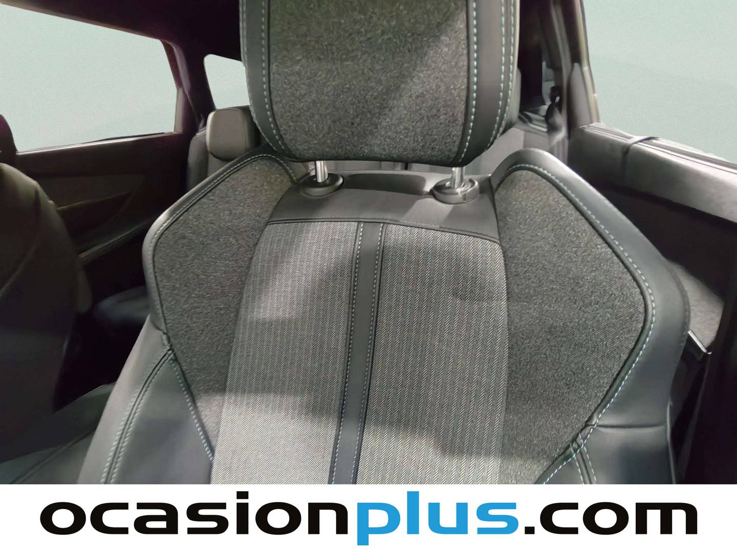 Foto Peugeot 5008 Peugeot 5008 PureTech 130 S&S Allure Pack EAT8 (130 CV) 7 Plazas