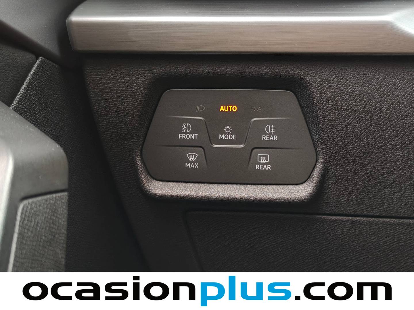 Seat León Seat León 1.5 eTSI S&S FR Special Edition Vision DSG (150 CV) seminuevo