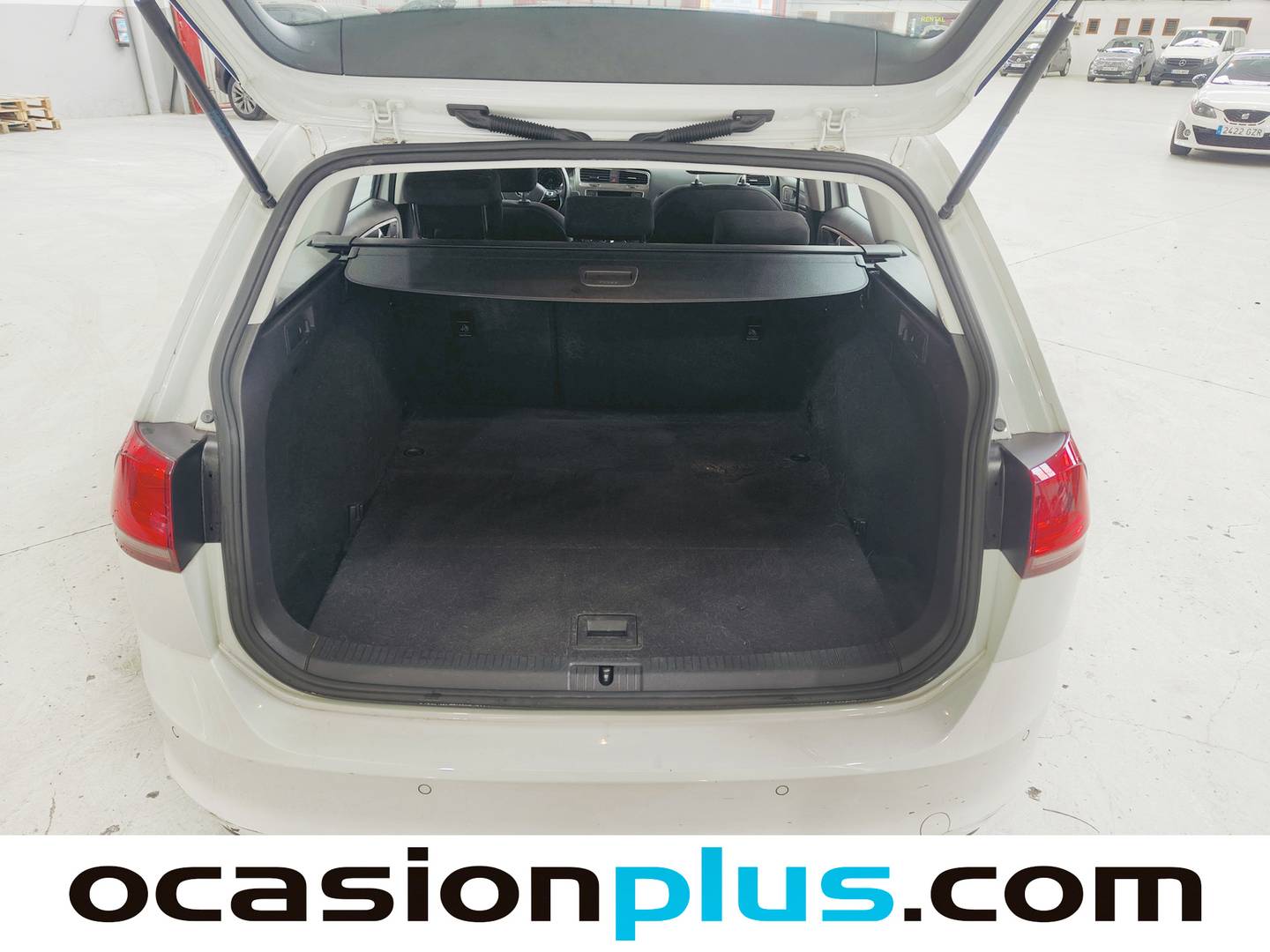 Fotos maletero Volkswagen Golf Volkswagen Golf Variant Special Edition 1.2 TSI BMT (110 CV)