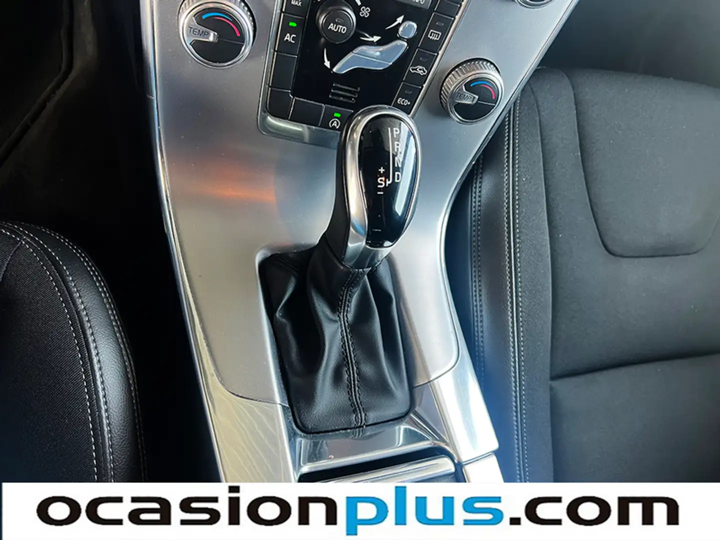 Foto Volvo V60 Volvo V60 D3 Momentum Auto (150 CV)