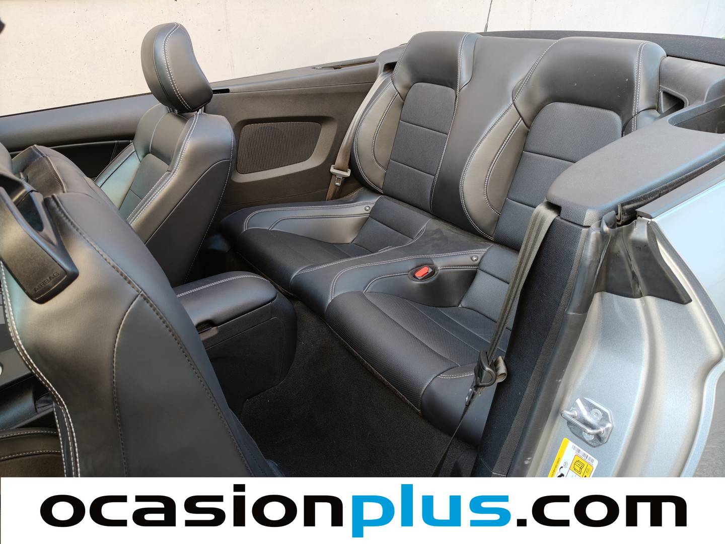 Foto asientos traseros Ford Mustang Ford Mustang 5.0 Ti-VCT V8 Convertible Mustang GT Autom. (450 CV)