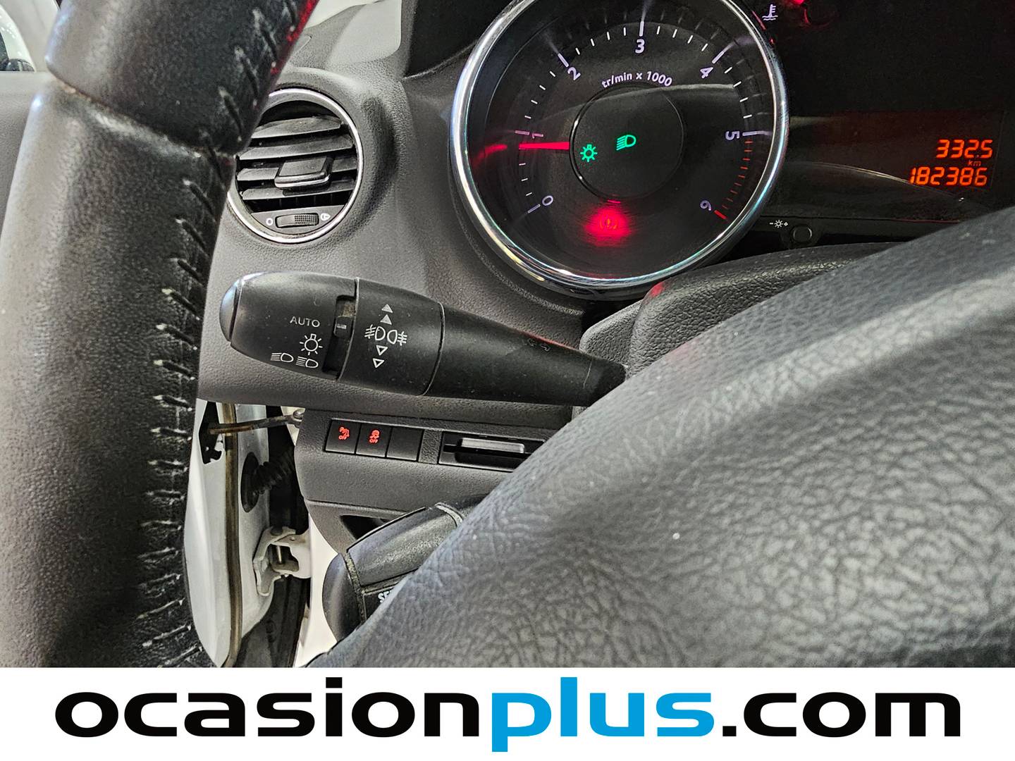 Peugeot 3008 Peugeot 3008 1.6 HDI Active FAP (115 CV) 2014