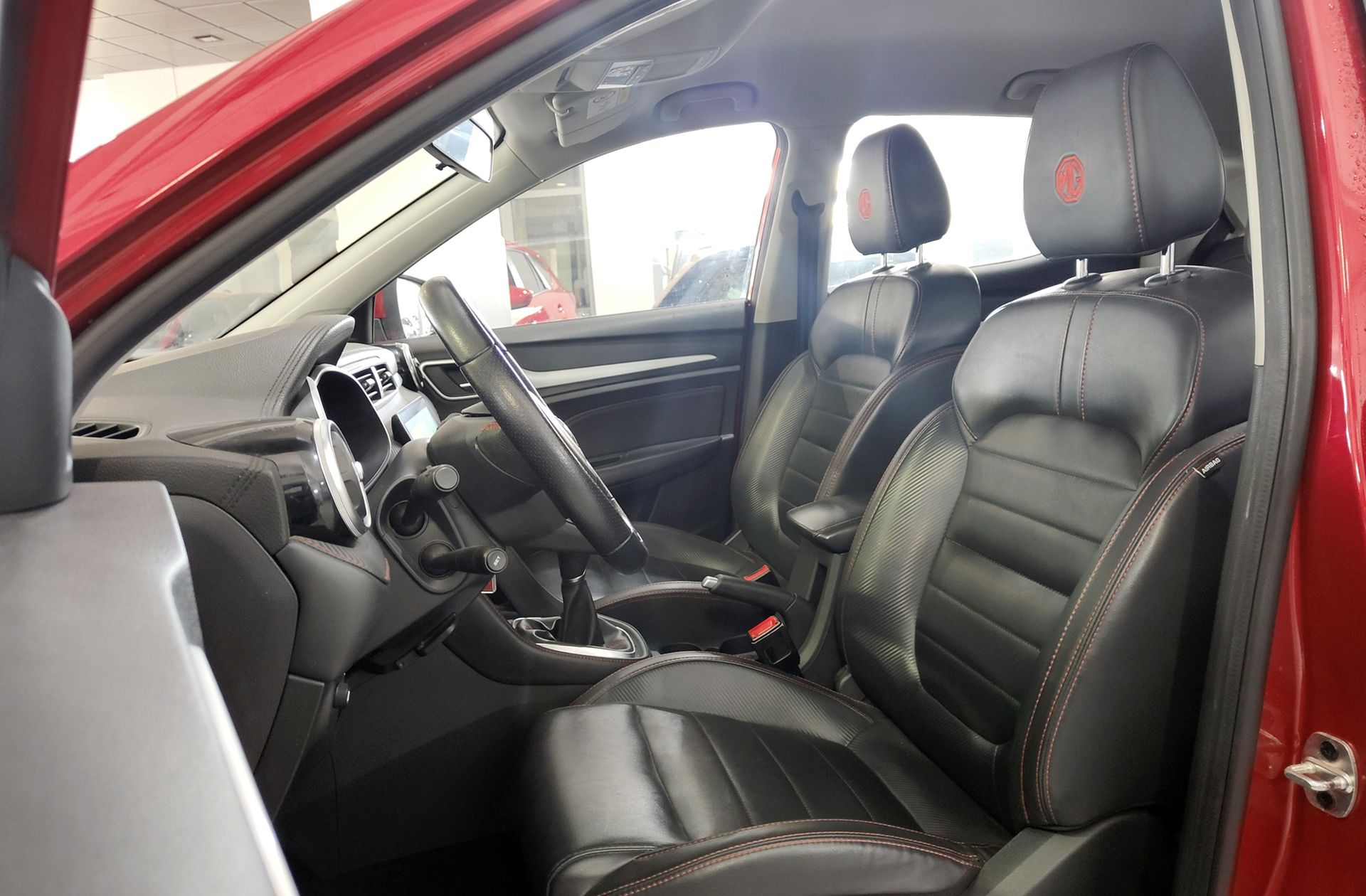 MG ZS 1.5 Luxury - foto 12