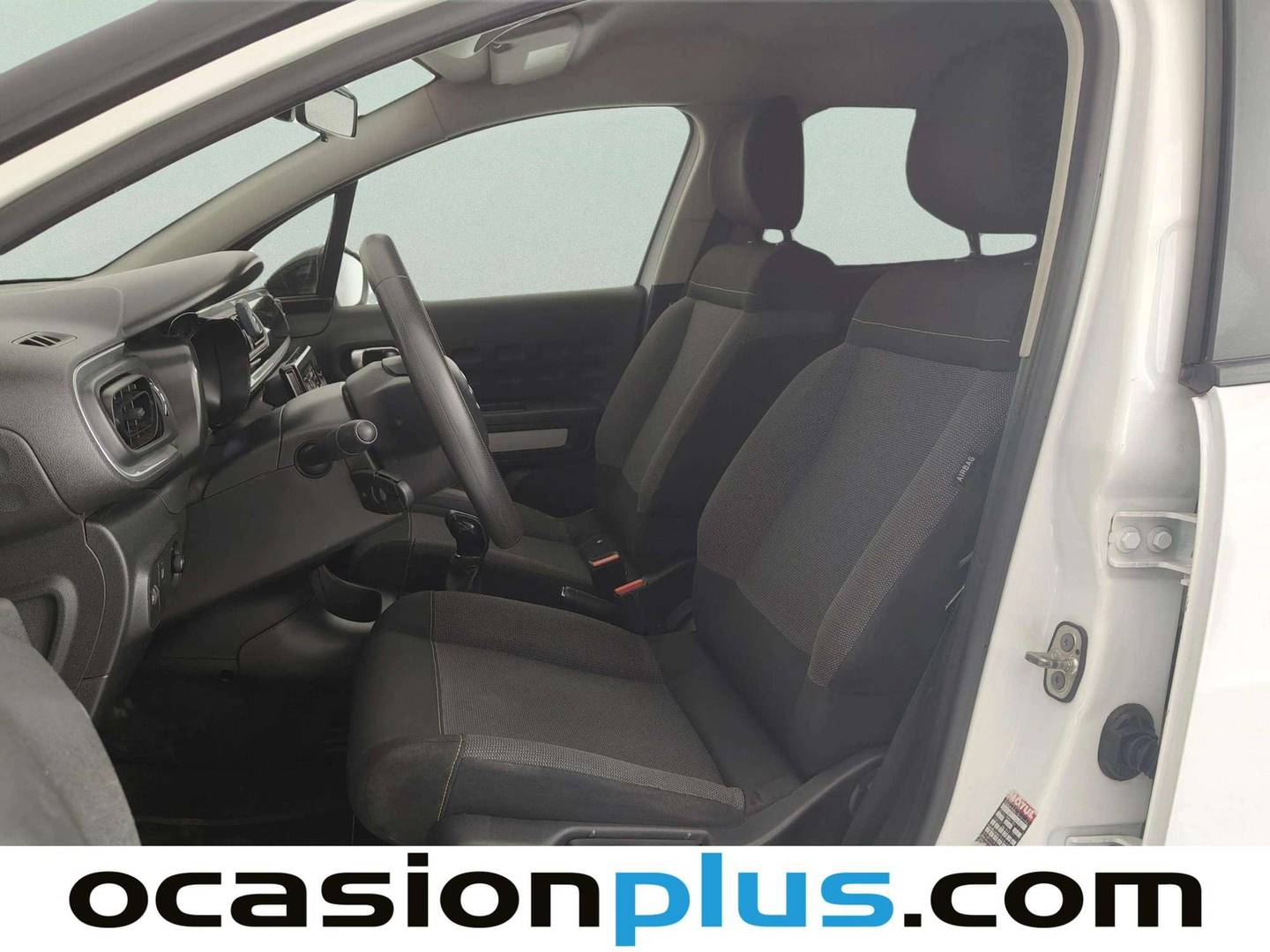 Foto asientos delanteros Citroën C3 Citroën C3 PureTech 82 Feel (83 CV)