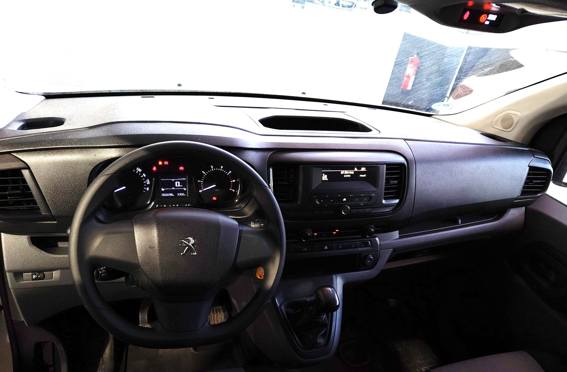 Peugeot Expert Furgon BlueHDi 115 Pro Standard - foto 6