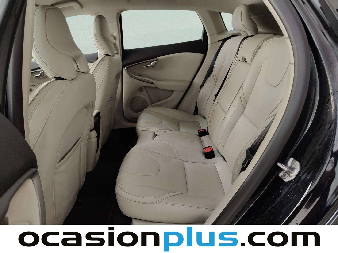 Foto asientos traseros Volvo V40 Volvo V40 D3 Momentum Auto (150 CV) Edicion Ocean Race