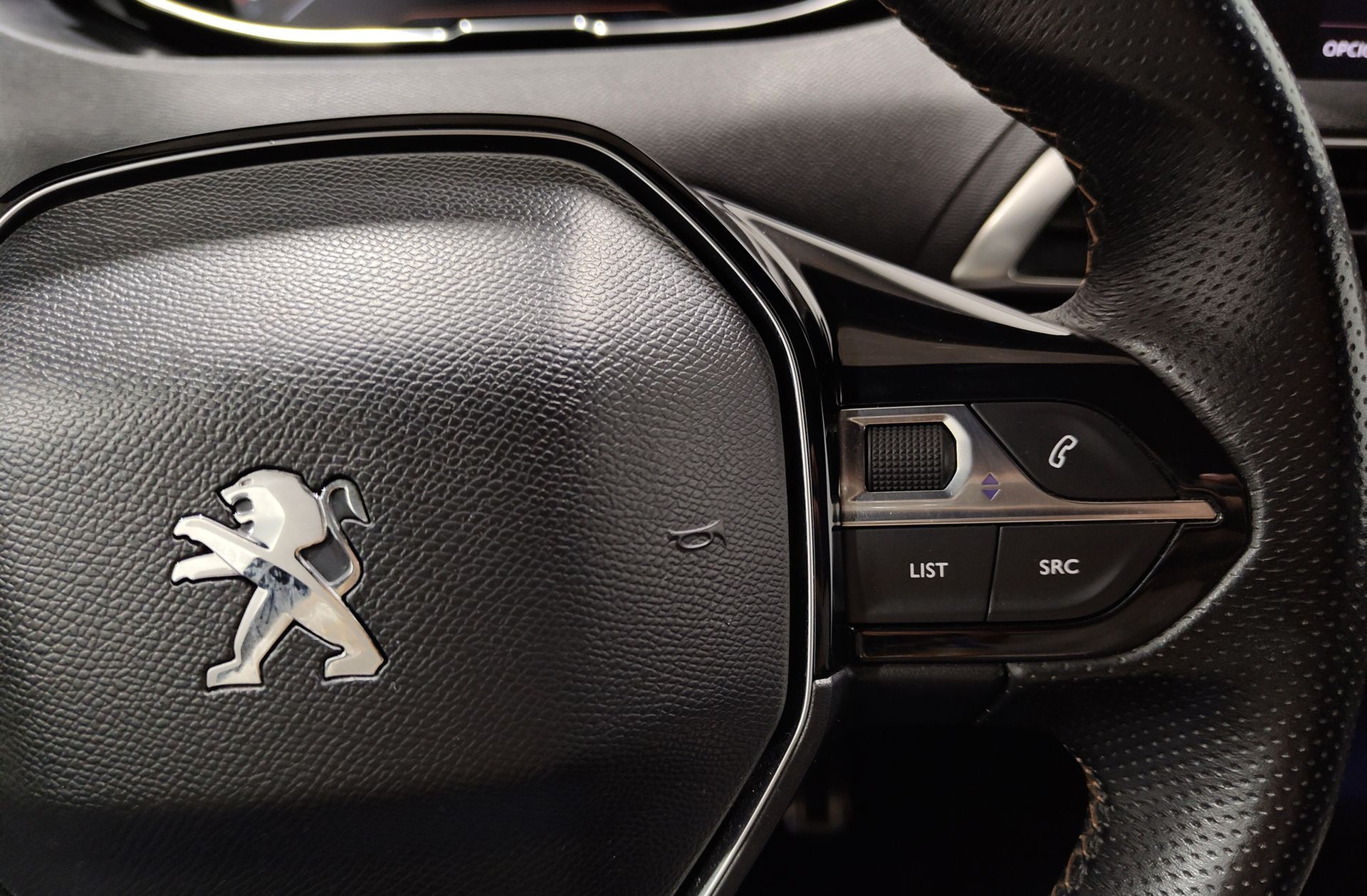 Peugeot 3008 BlueHDi 150 GT Line - foto 36