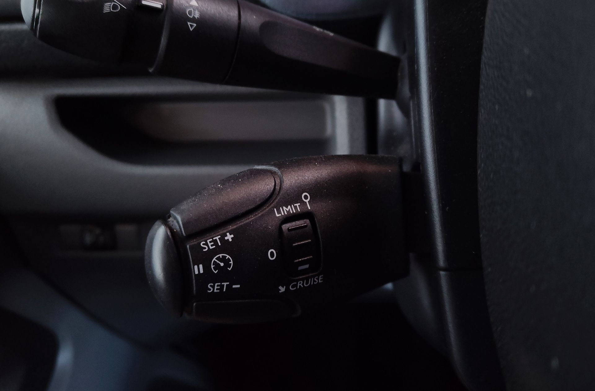 Peugeot Expert Furgon BlueHDi 115 Pro Standard - foto 20