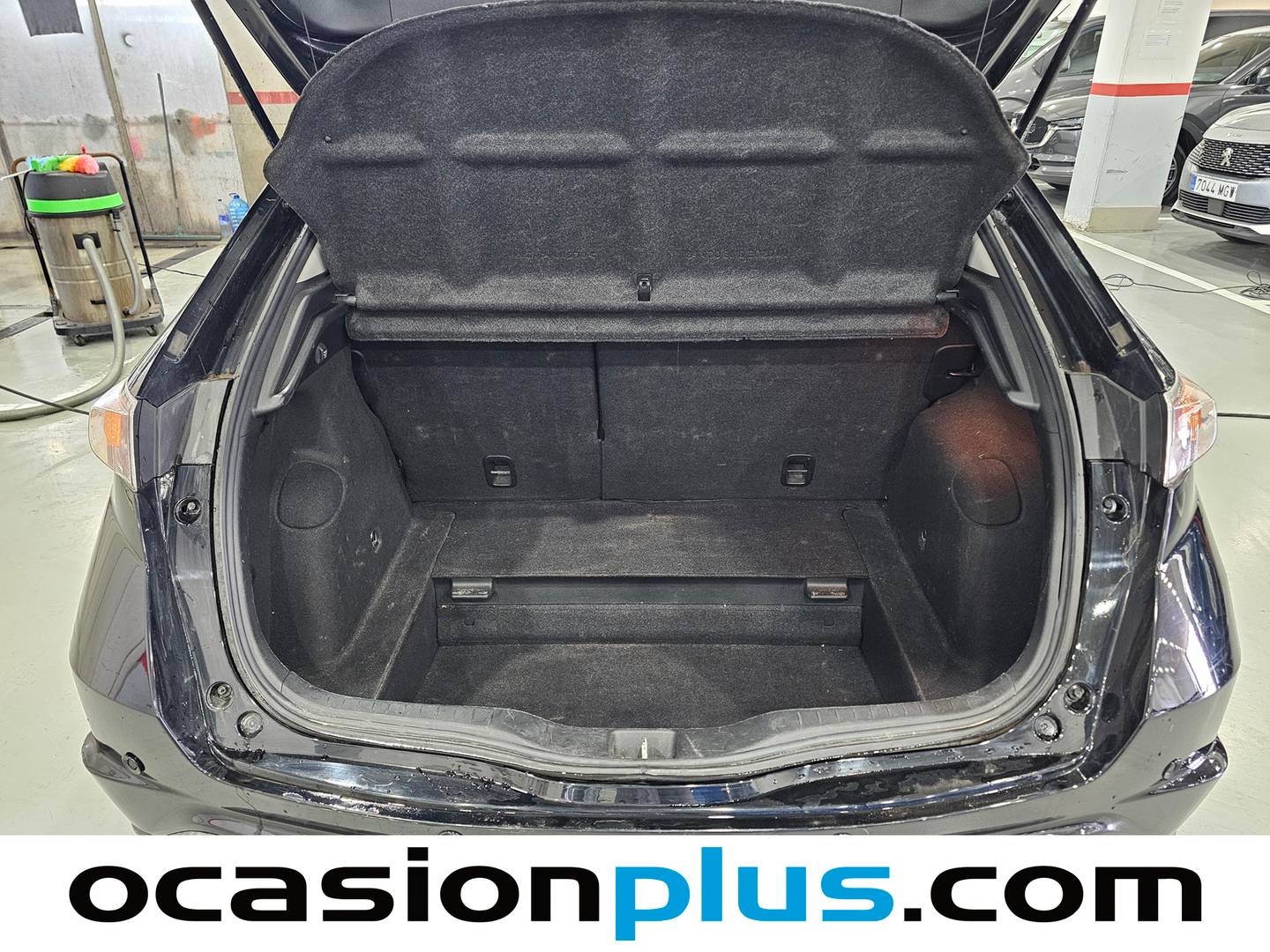 Fotos maletero Honda Civic Honda Civic 1.8 I-VTEC Executive Textil i-SHIFT (140 CV)