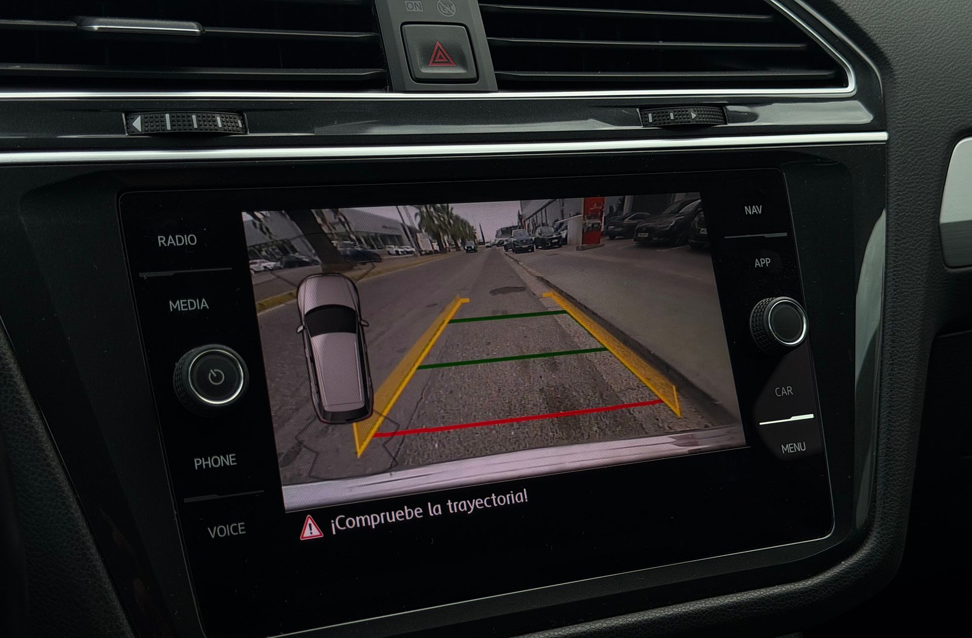Volkswagen Tiguan Advance 1.5 TSI Pack R-line - foto 9