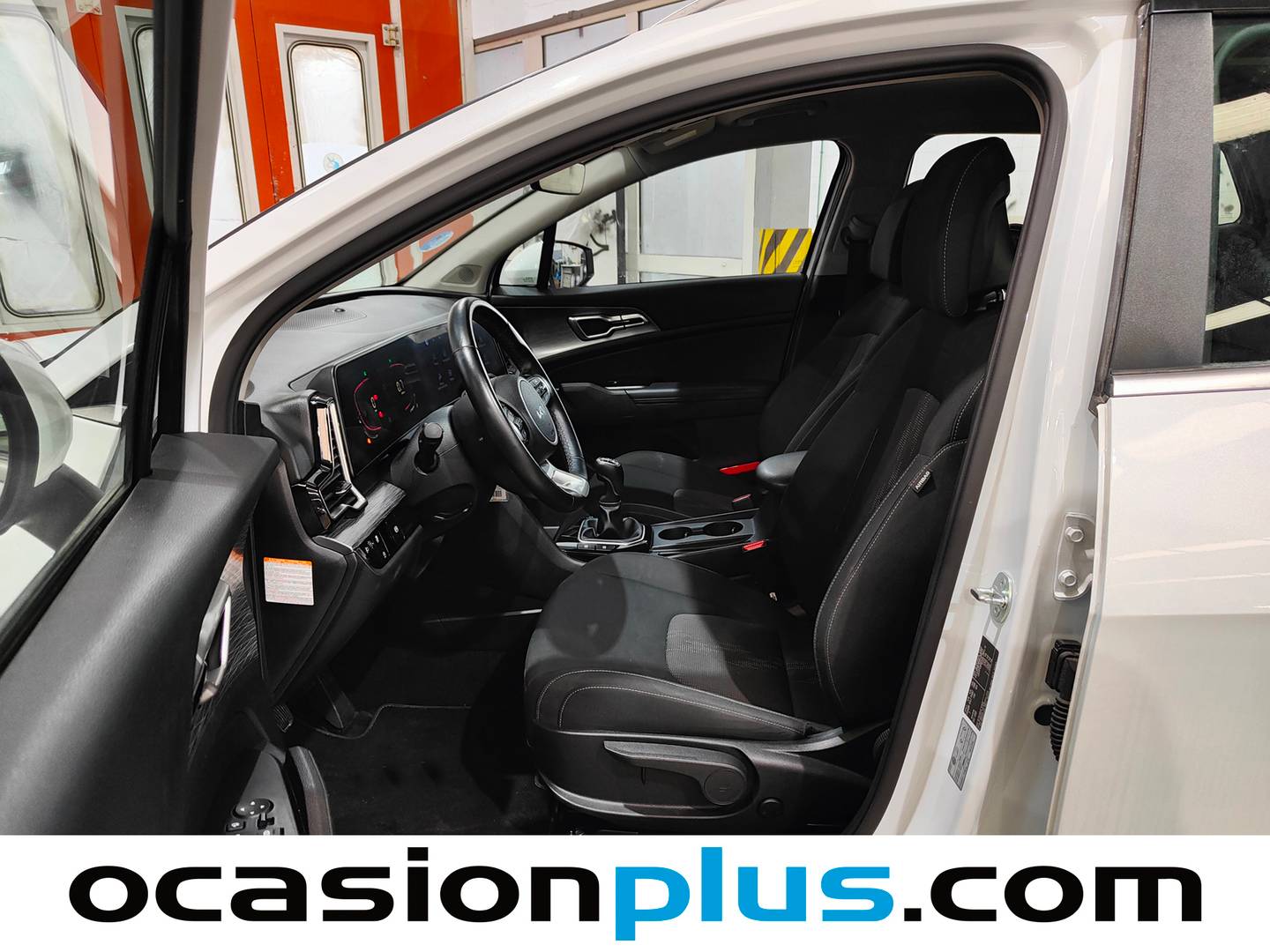 Foto asientos delanteros KIA Sportage KIA Sportage 1.6 T-GDi MHEV Drive 4x2 (150 CV)