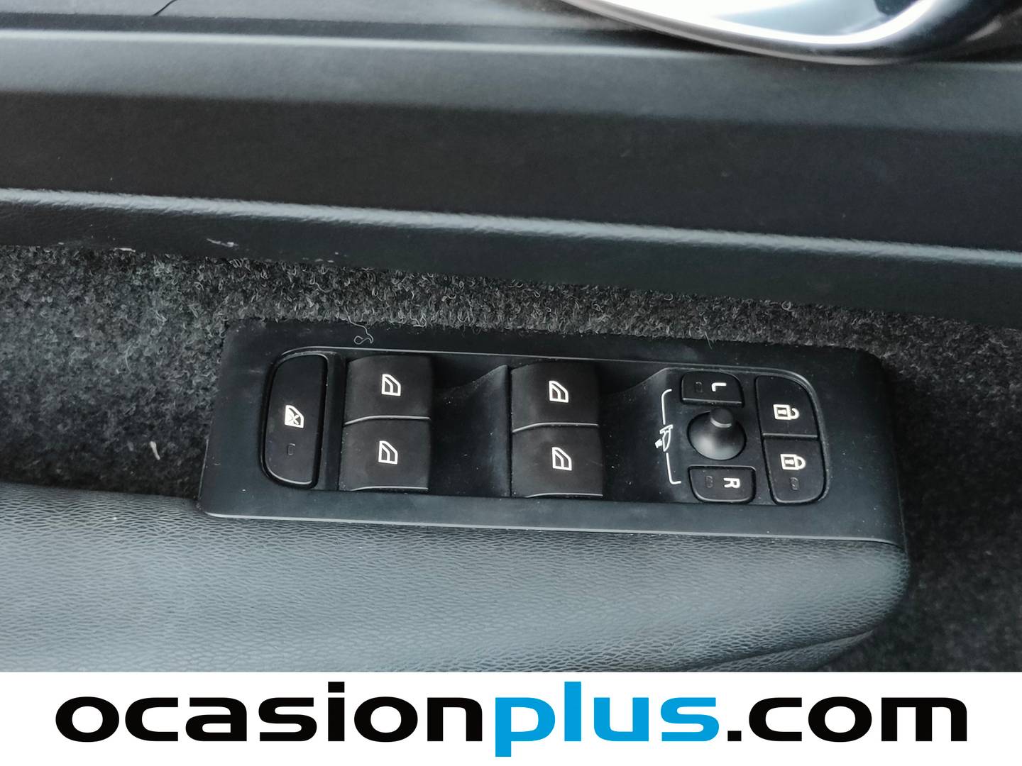 Foto Volvo XC40 Volvo XC40 D3 Momentum Auto (150 CV)