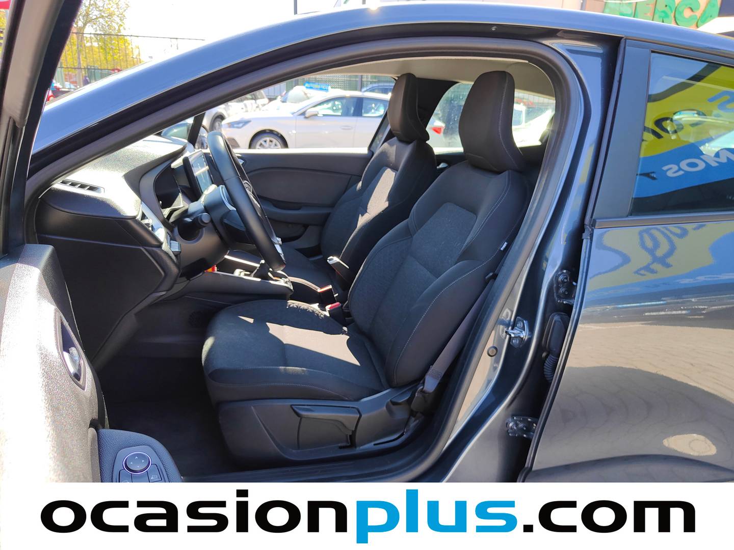 Foto asientos delanteros Renault Clio Renault Clio Intens TCe (90 CV)