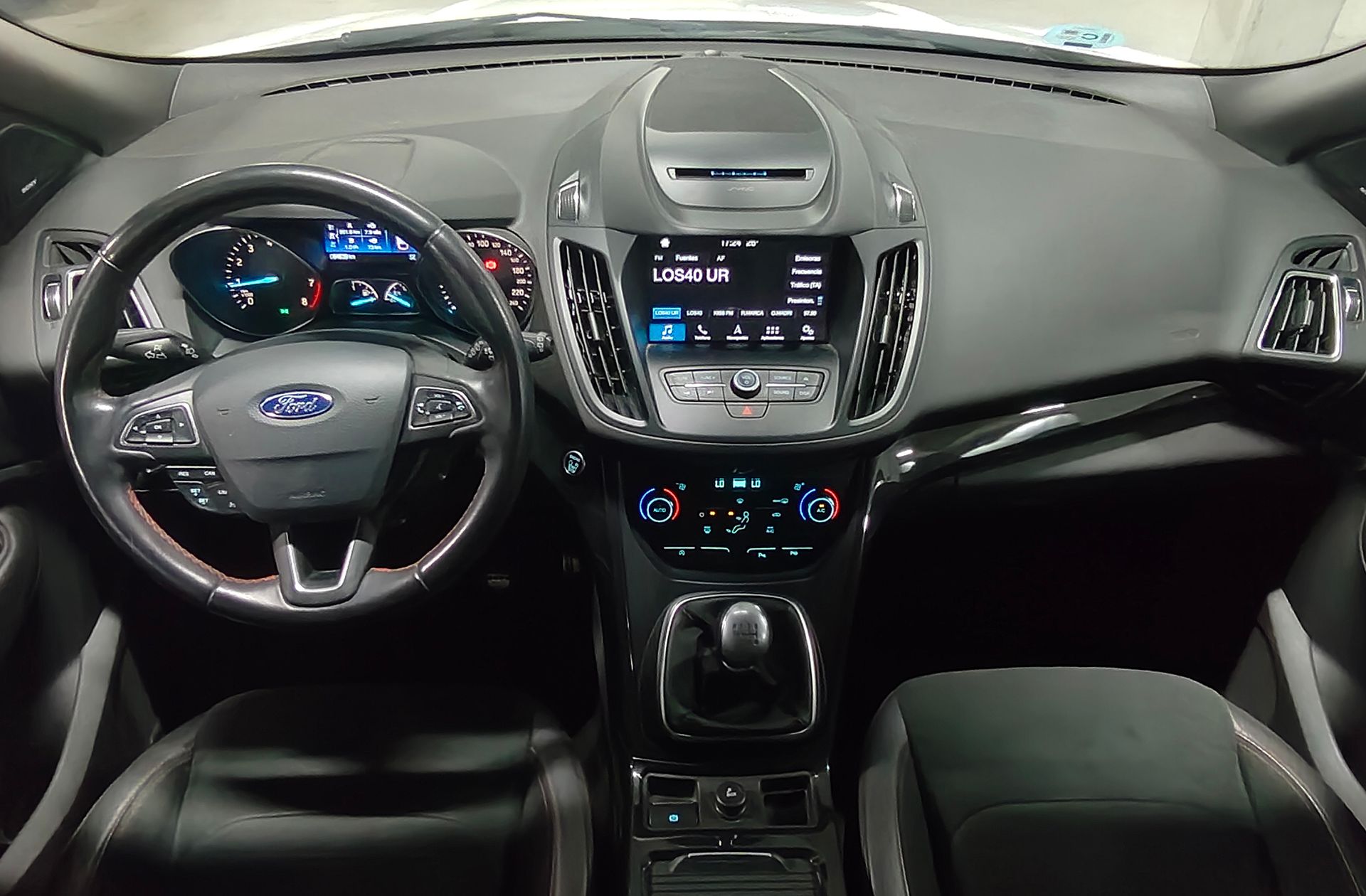 Ford Kuga 1.5 EcoBoost ST-Line 4x2 - foto 6