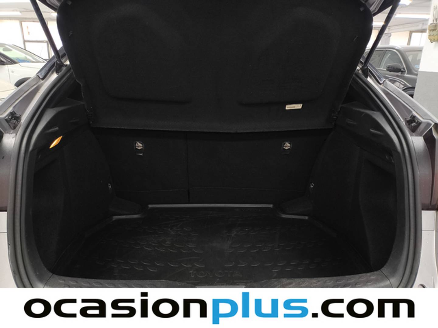 Fotos maletero Toyota C-HR Toyota C-HR 1.8 125H Advance (122 CV)
