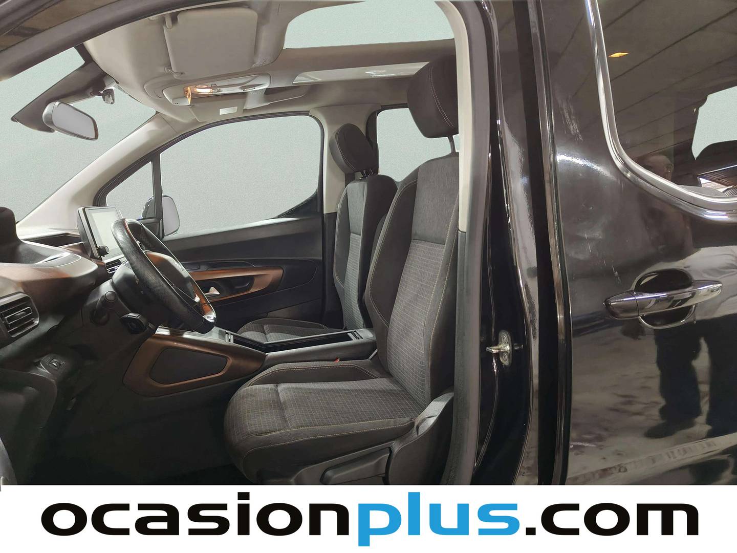 Foto asientos delanteros Peugeot Rifter Peugeot Rifter BlueHDi 130 S&S GT Business Standard (130 CV)
