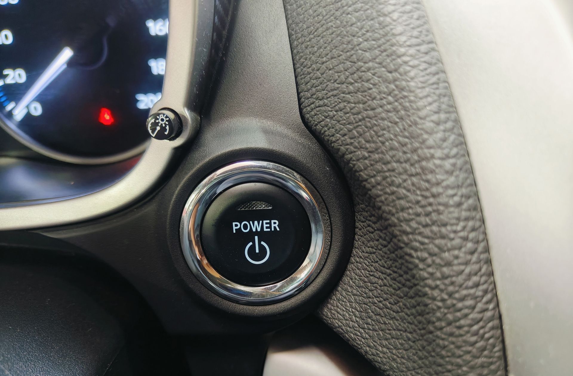 Mitsubishi Eclipse Cross 2.4 PHEV Kaiteki 4WD - foto 30