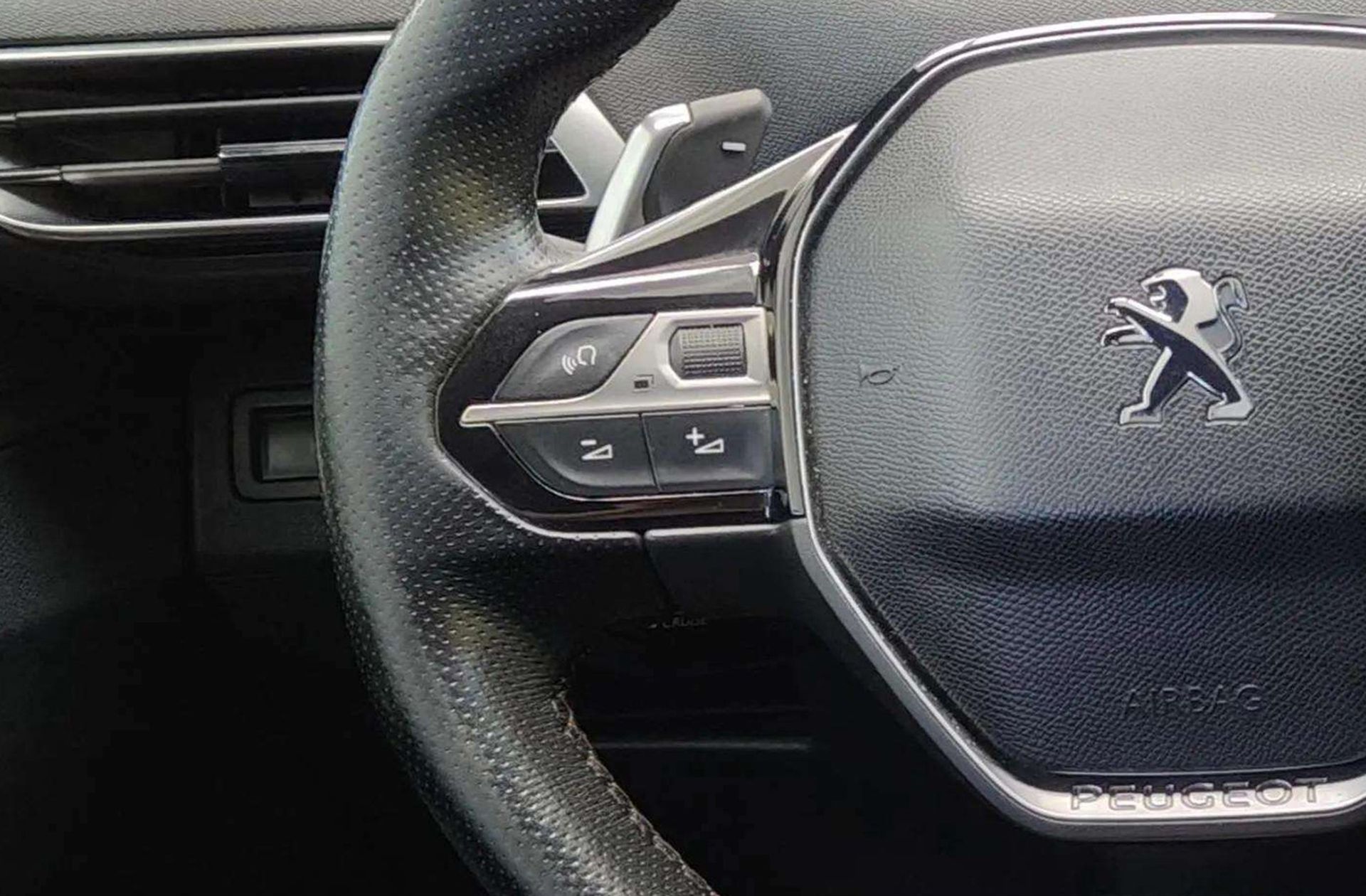 Peugeot 5008 1.6L THP GT Line EAT6 7 plazas - foto 36
