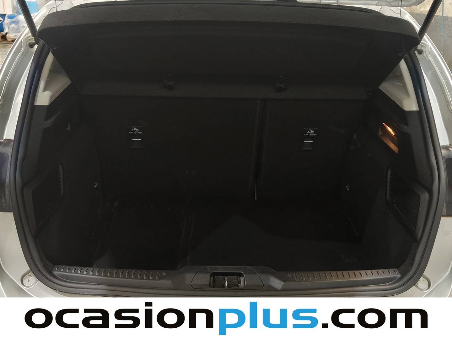 Fotos maletero Ford Focus Ford Focus 1.0 Ecoboost MHEV Active Auto (155 CV)