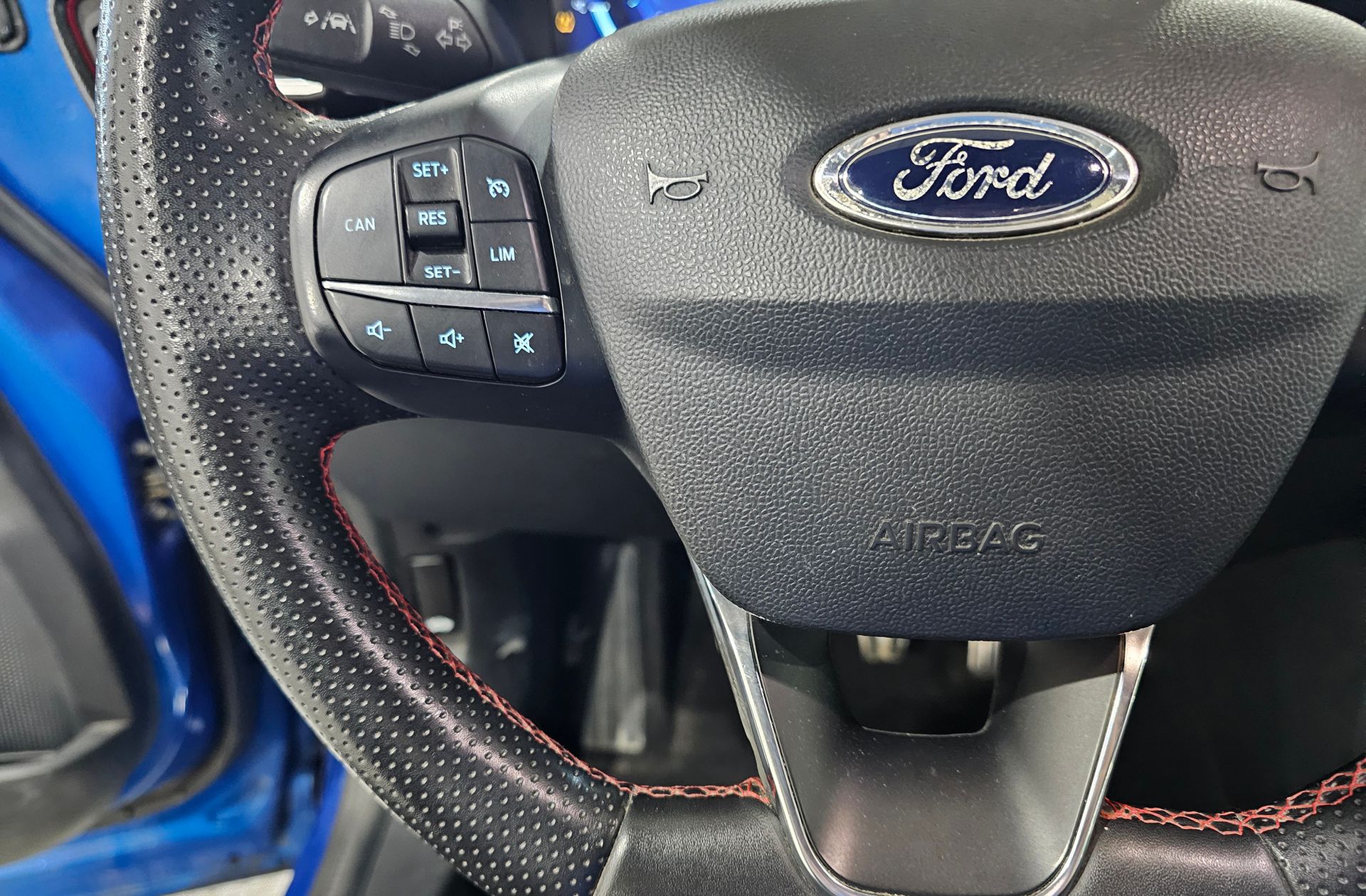 Ford Puma 1.0 EcoBoost MHEV ST-Line X - foto 30