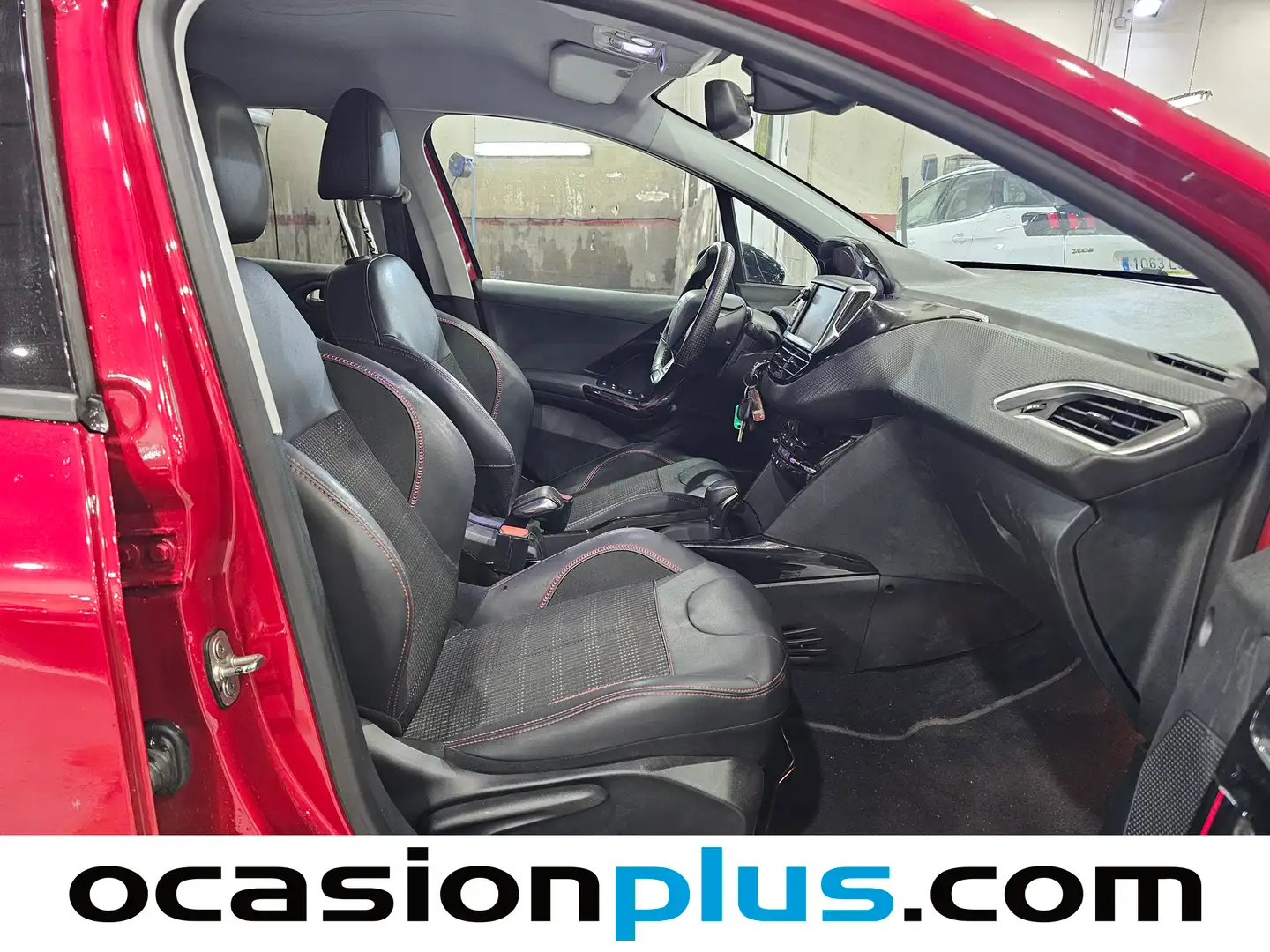 Foto Peugeot 2008 Peugeot 2008 BlueHDi 120 S&S GT Line EAT6 (120 CV)