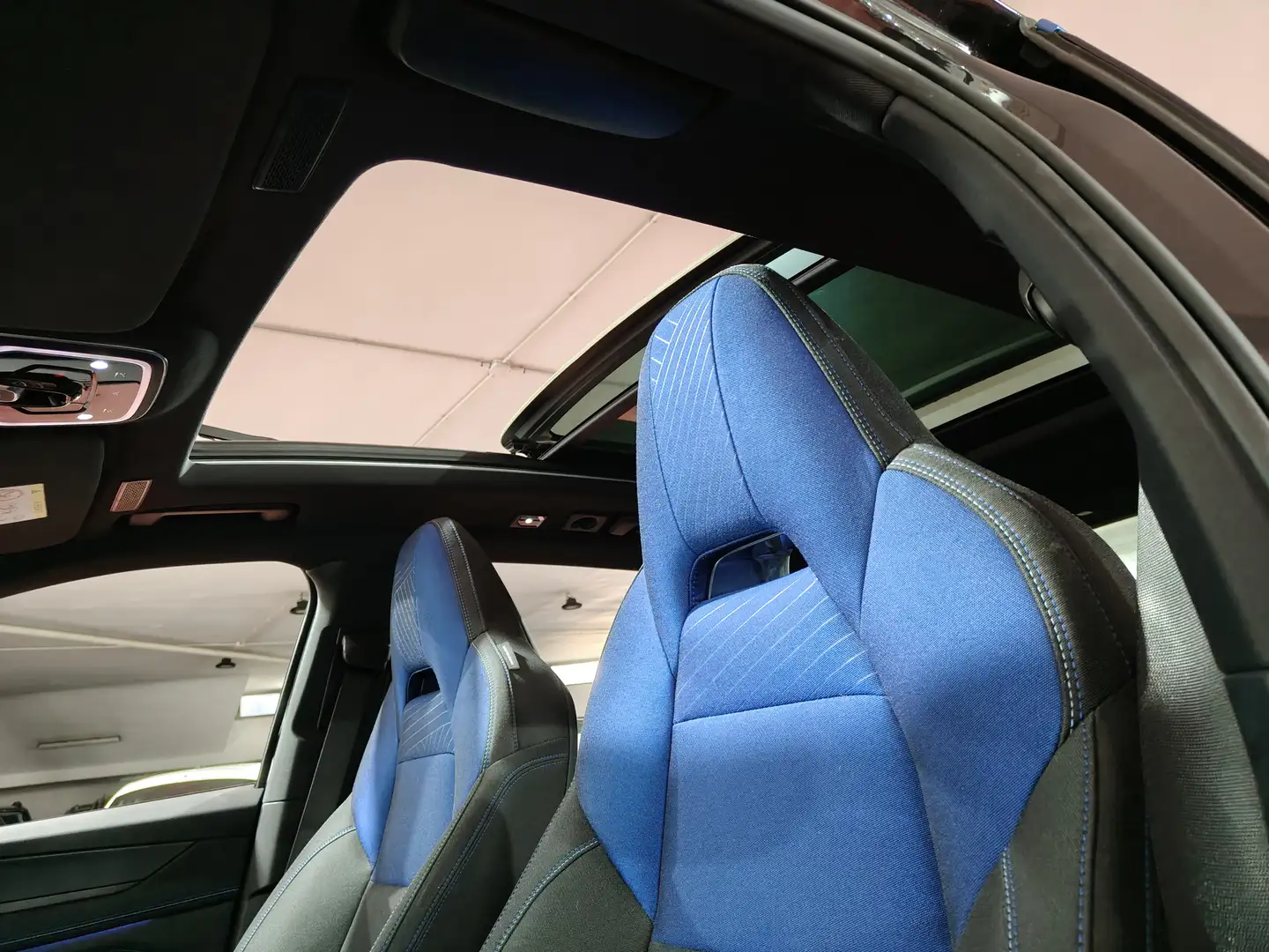 Foto Lynk & Co 01 Lynk & Co 01 1.5 PHEV 6.6kW (261 CV)