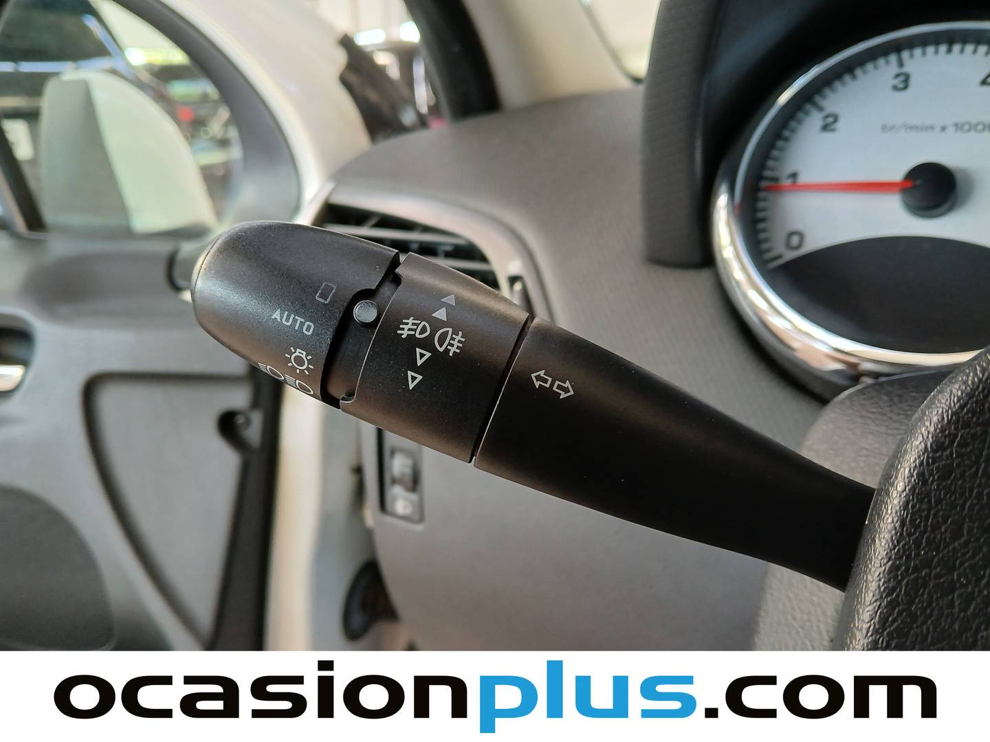 Extras del Peugeot 207 PEUGEOT 207 1.6 VTi 16v Sport (120 CV)