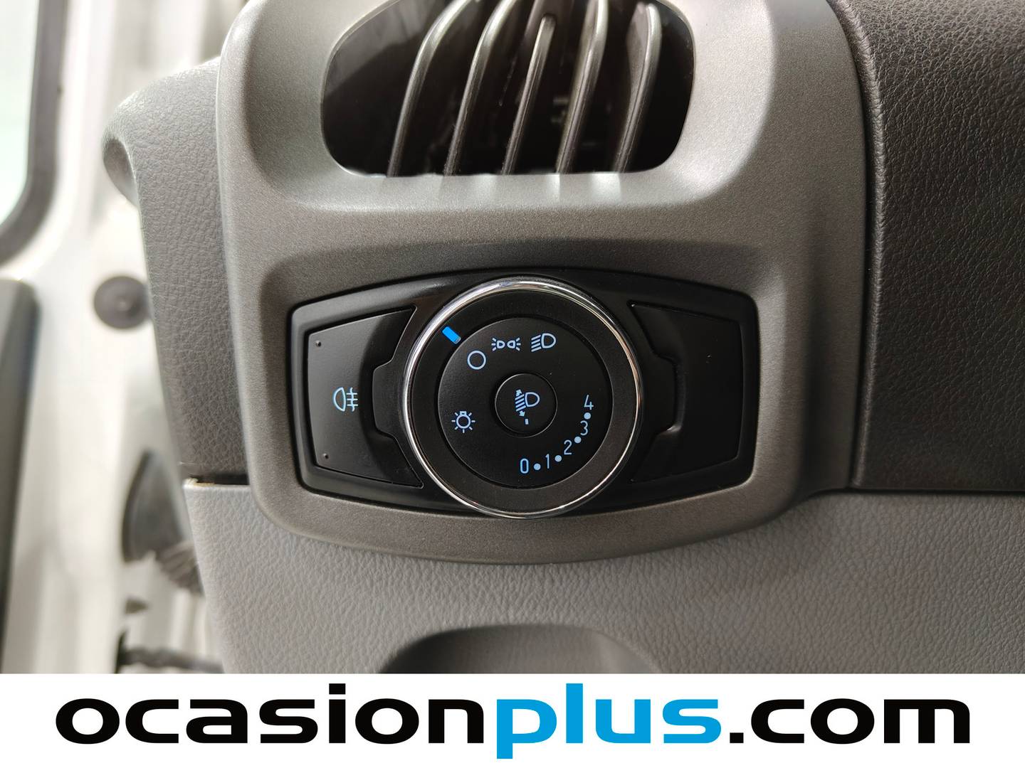 Extras del Ford Transit Custom Ford Transit Custom Furgon 2.2 TDCI 270 L1 Ambiente (100 CV)
