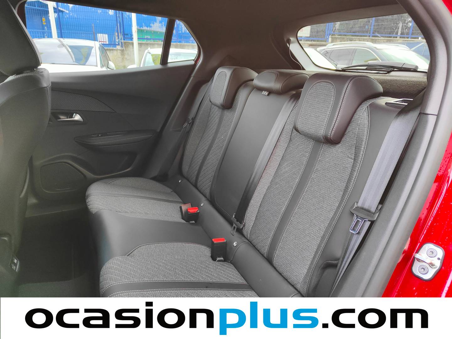 Foto asientos traseros Peugeot 2008 Peugeot 2008 PureTech 130 S&S Allure EAT8 (130 CV)