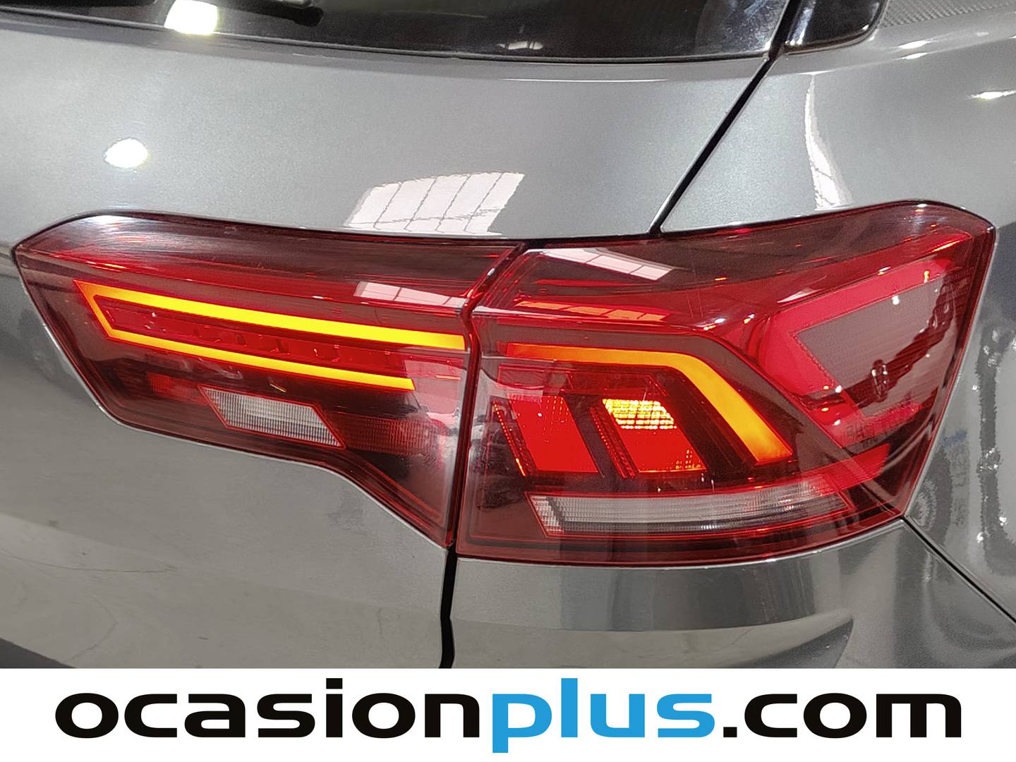 Foto Volkswagen T-Roc Volkswagen T-Roc R-Line 2.0 TDI (150 CV) DSG