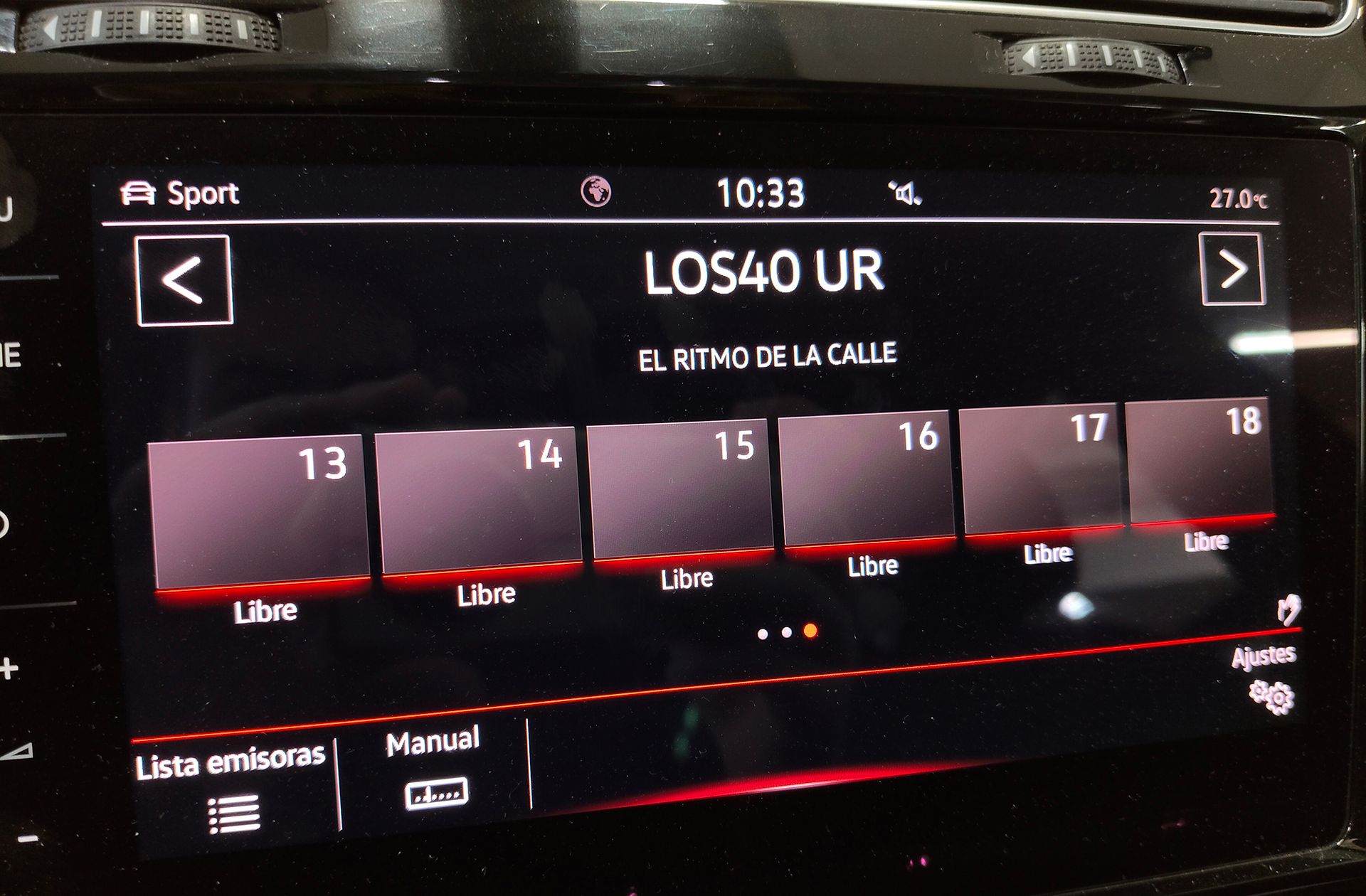 Volkswagen Golf GTI Performance 2.0 TSI DSG - foto 35