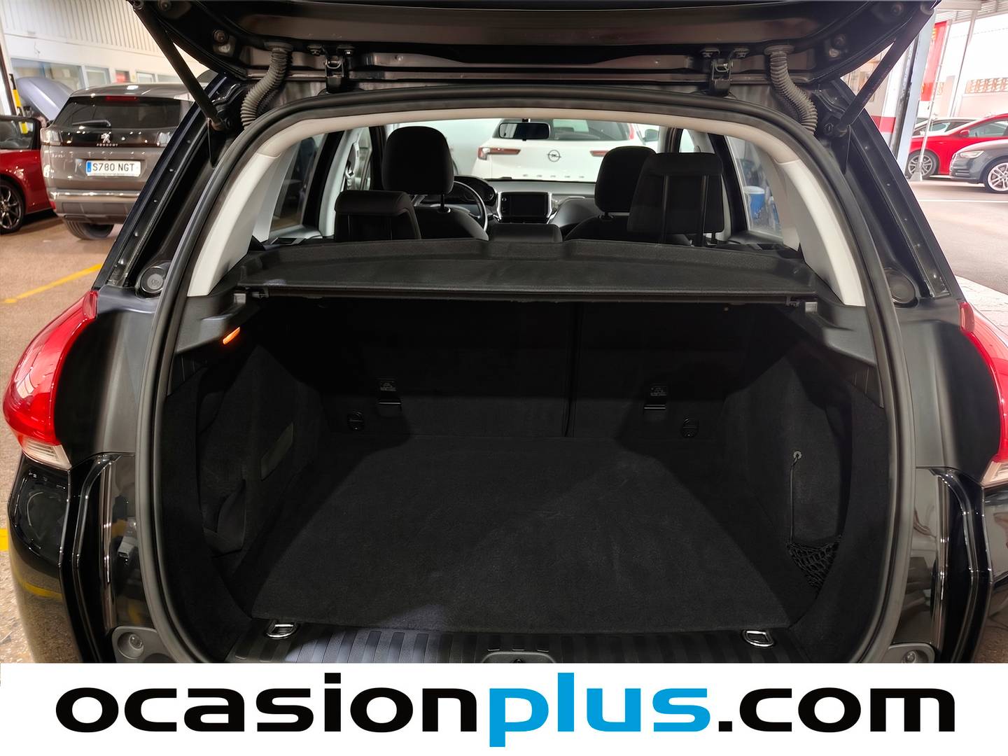 Fotos maletero Peugeot 2008 Peugeot 2008 BlueHDi 100 Style (100 CV)