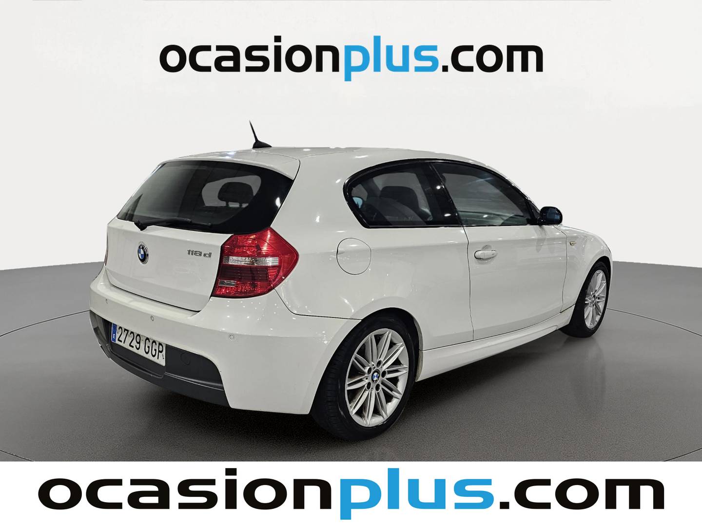 Foto trasera BMW Serie 1 BMW Serie 1 118d (143 CV) PACK M izquierda